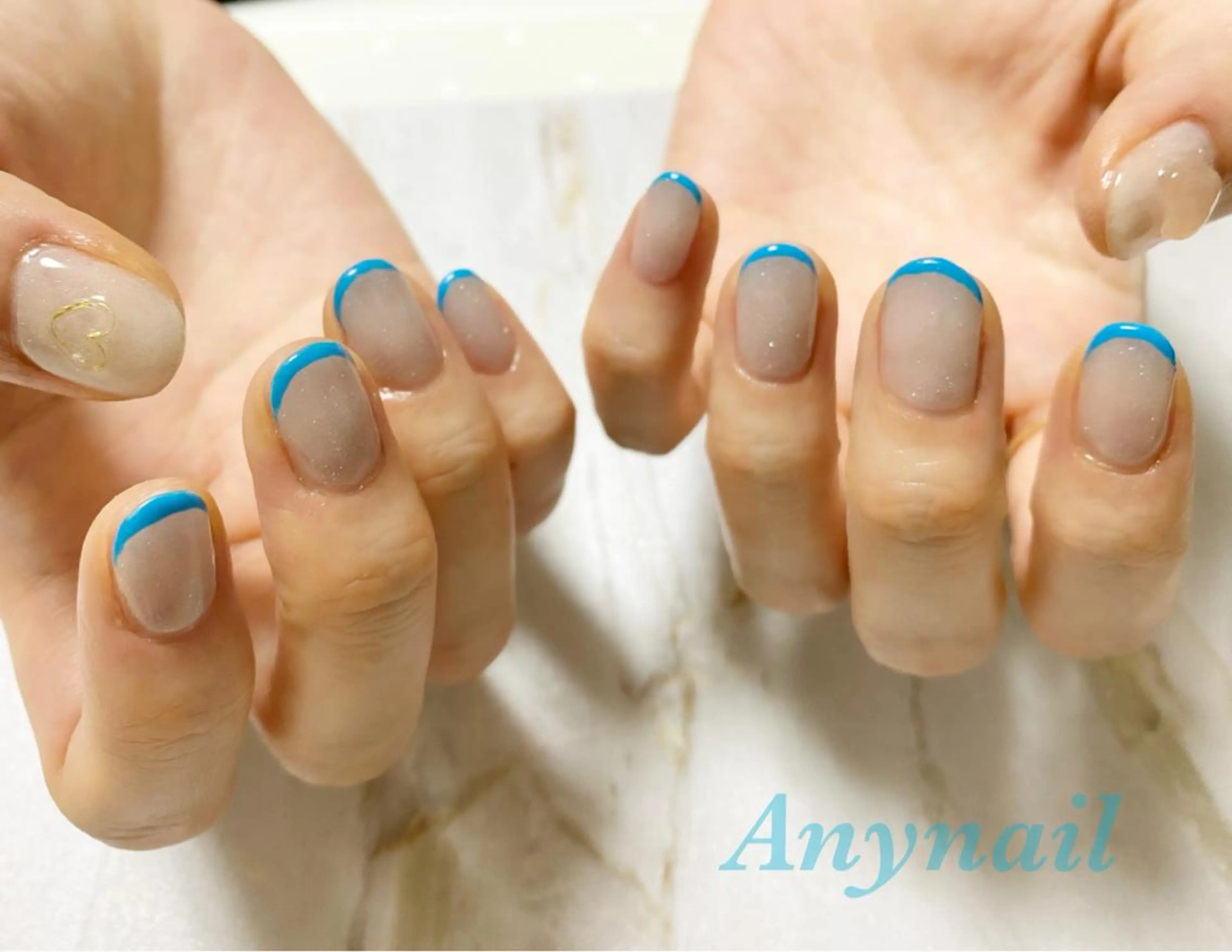 ネイル アートネイル ブルー フラッシュネイル フレンチネイル ハート ハンドネイル 岩澤 恵子のネイルデザイン