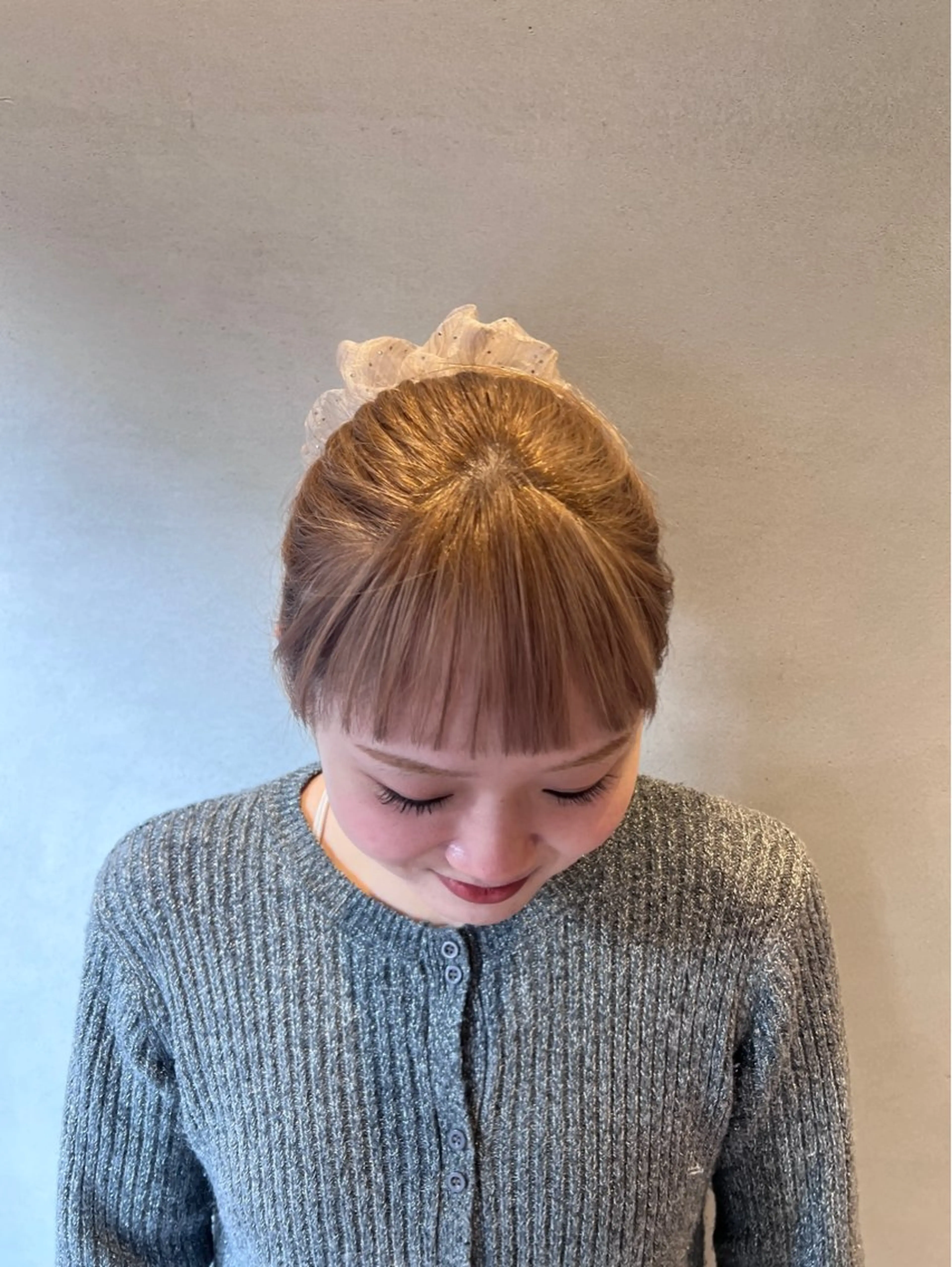 カラー ベージュカラー ブリーチ ハイトーンカラー ミルクティーベージュ 小山 優香のヘアスタイル