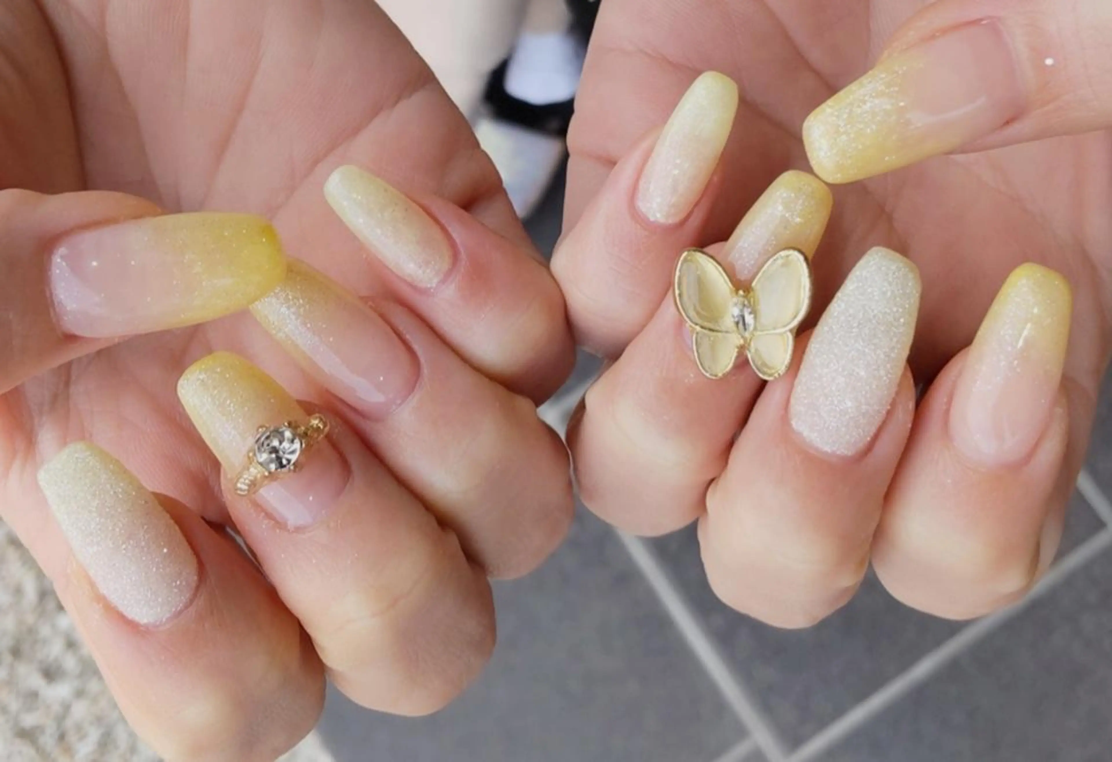 ネイル 黄色 ハンドネイル infinity skyのネイルデザイン