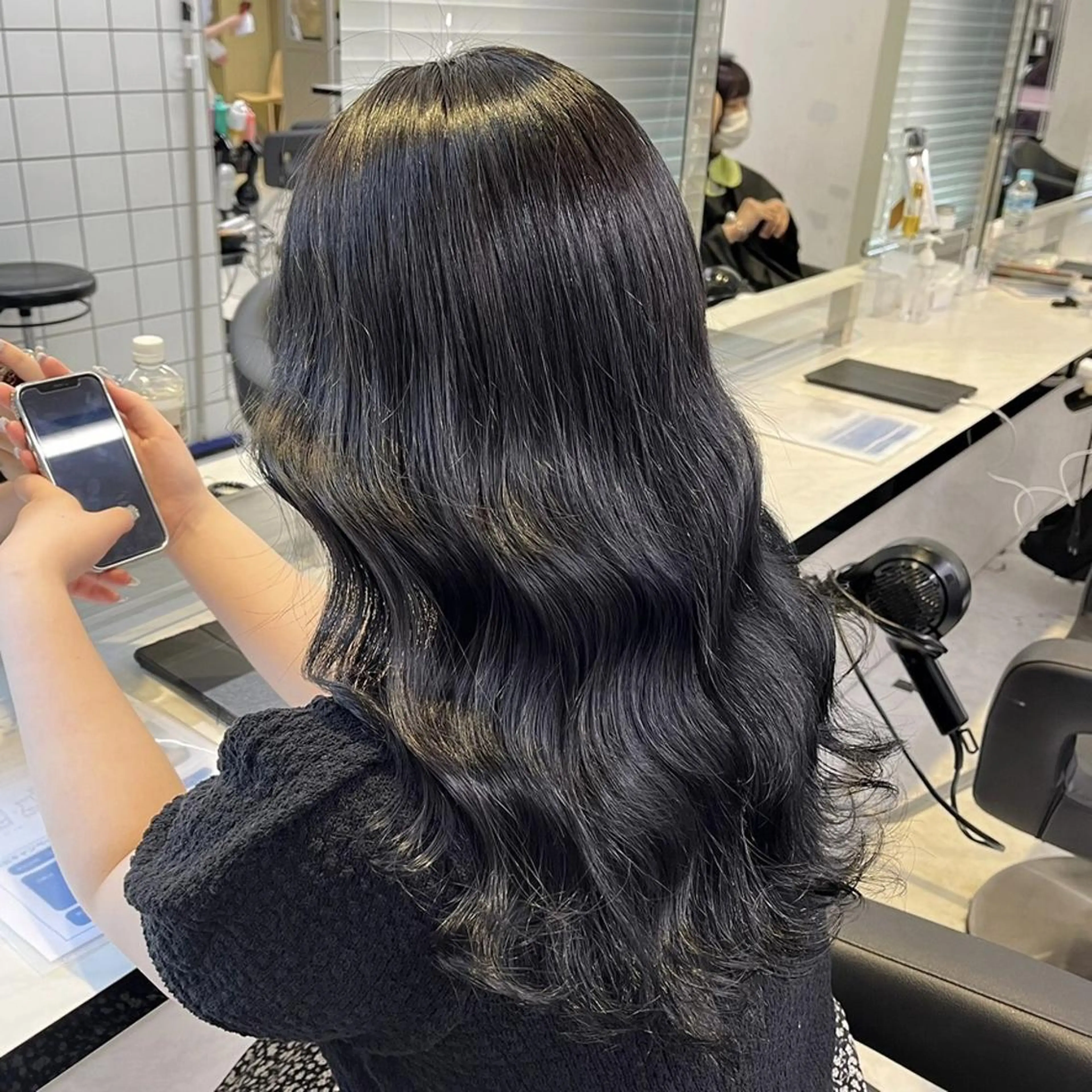 カラー 暗髪うる艶ヘア🫧 yumi🐈‍⬛🪽のヘアスタイル