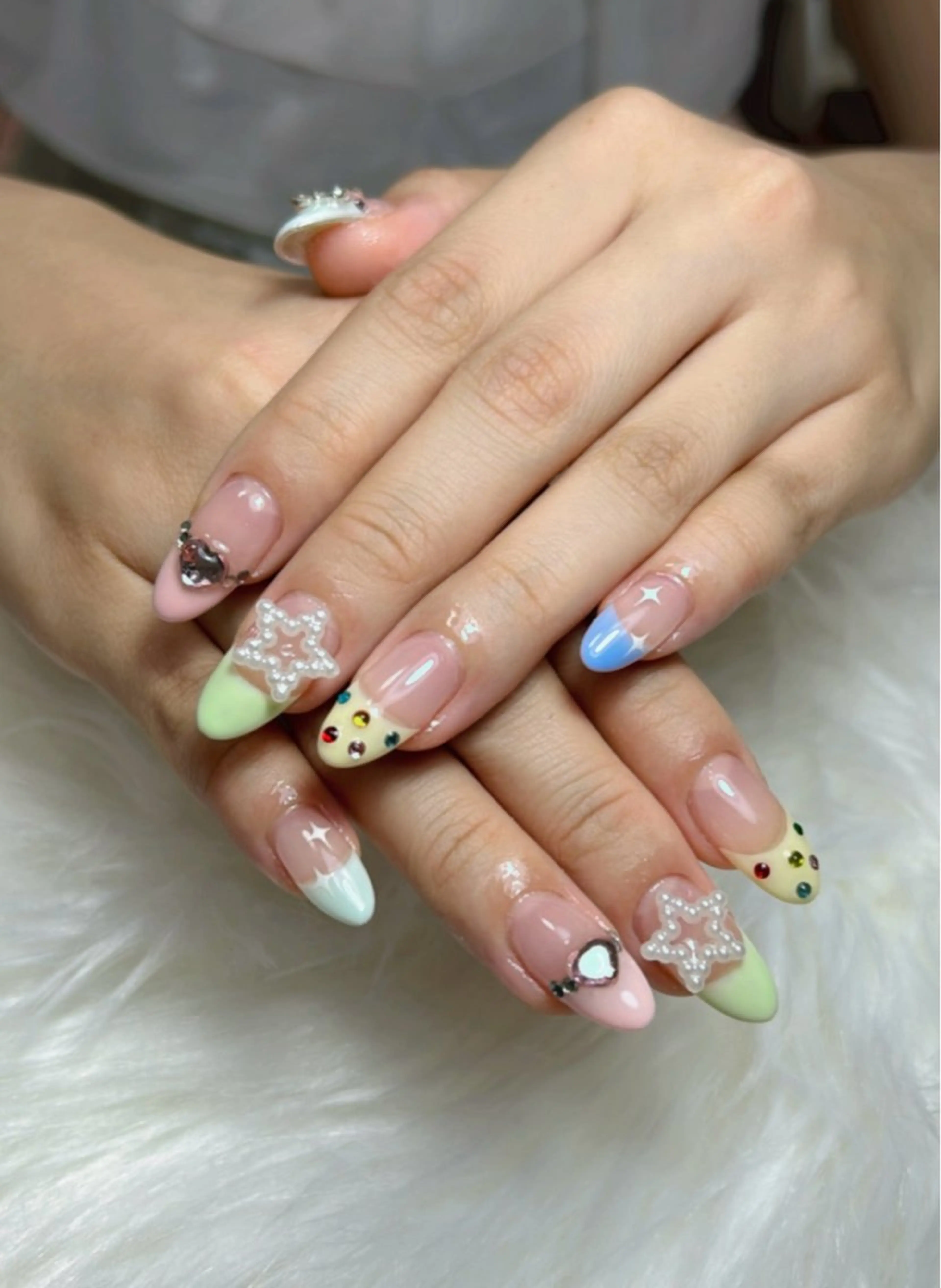 ネイル アートネイル オーロラネイル チークネイル 長さ出し フットネイル Chan nailsのネイルデザイン