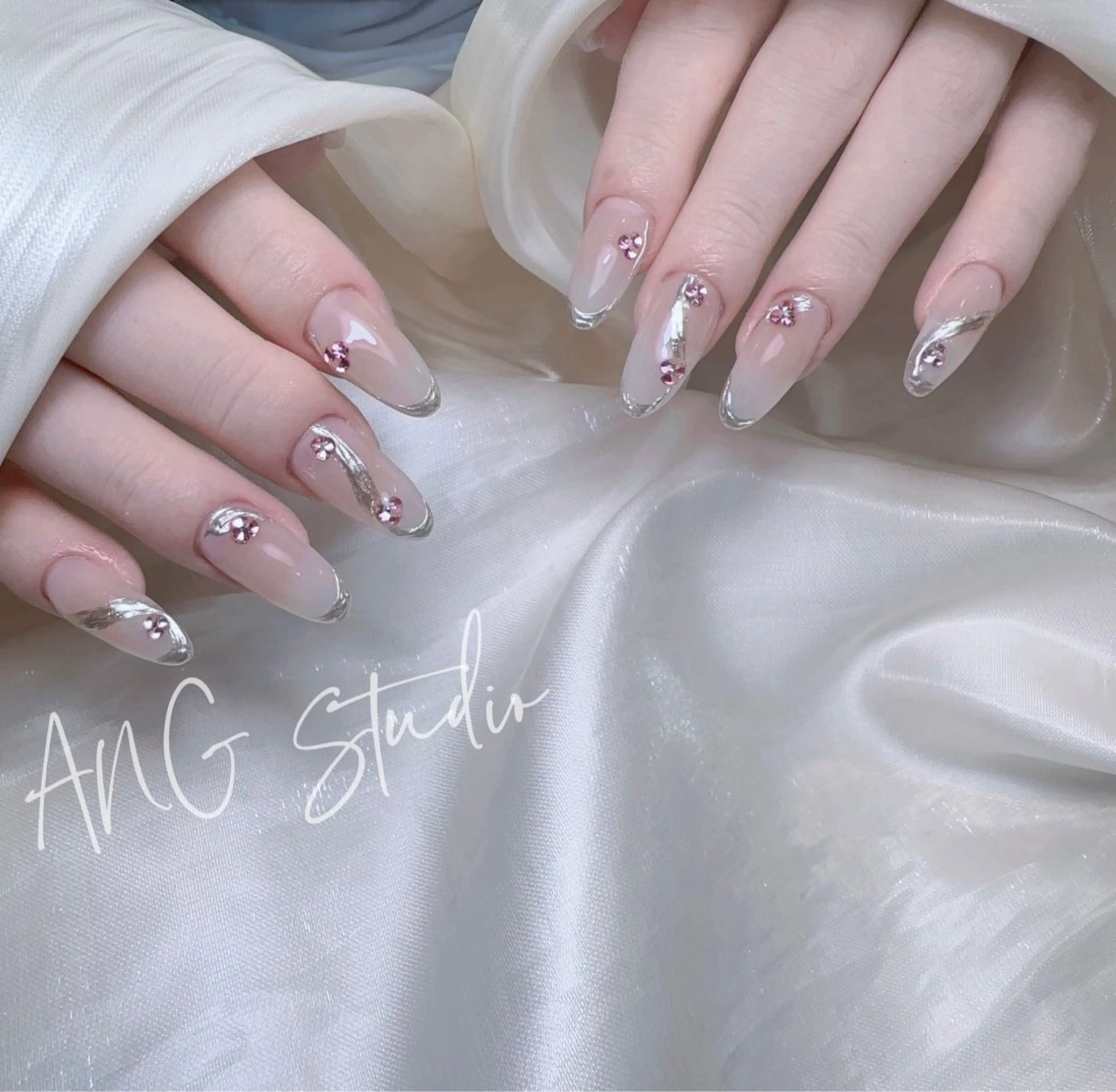 ネイル ハンドネイル ハンドケア ANG Studioのネイルデザイン