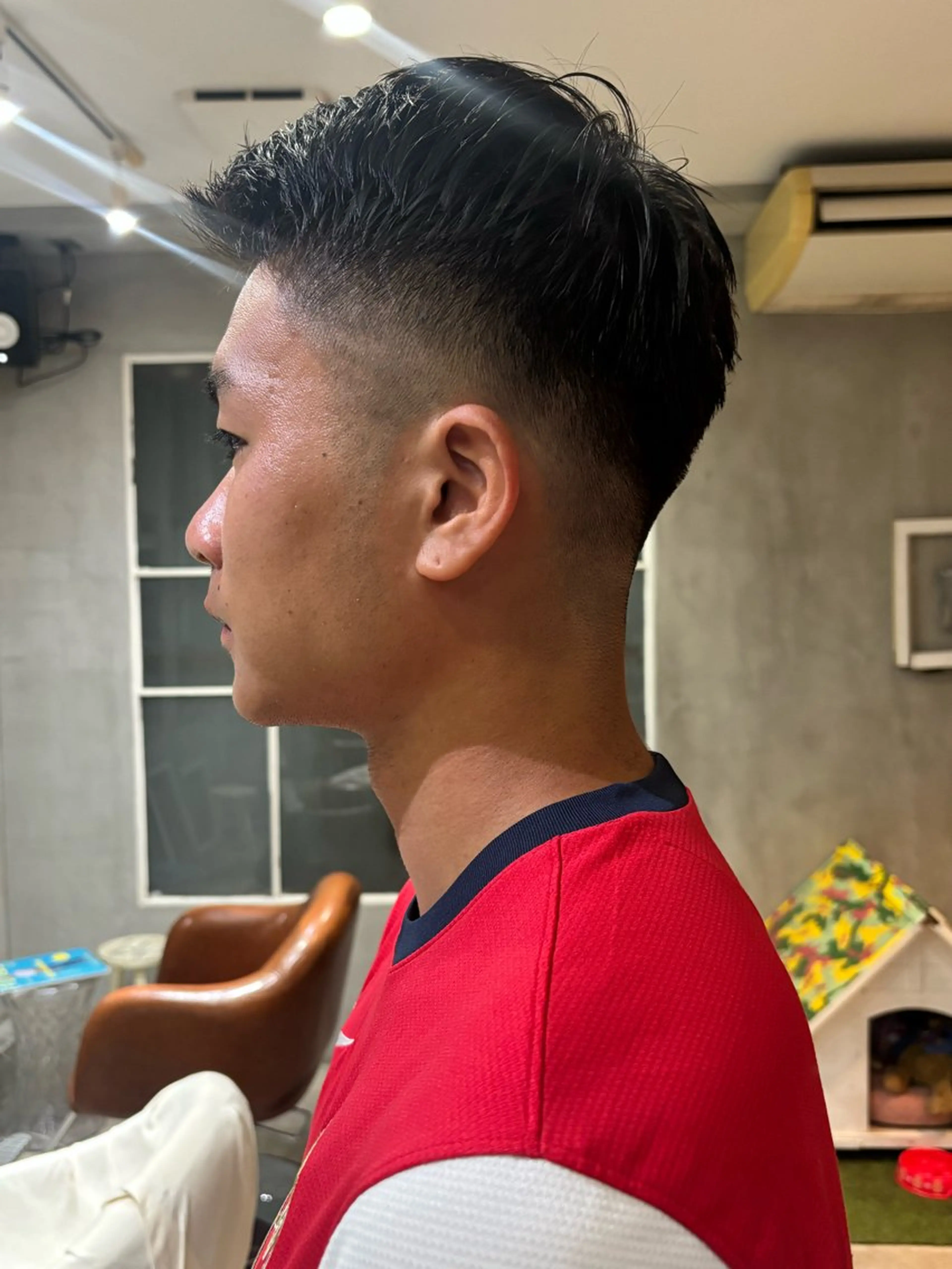 ショート メンズ センターパート フェードカット 刈り上げ ショートヘア 中目黒メンズ刈り上げ Harunaのヘアスタイル
