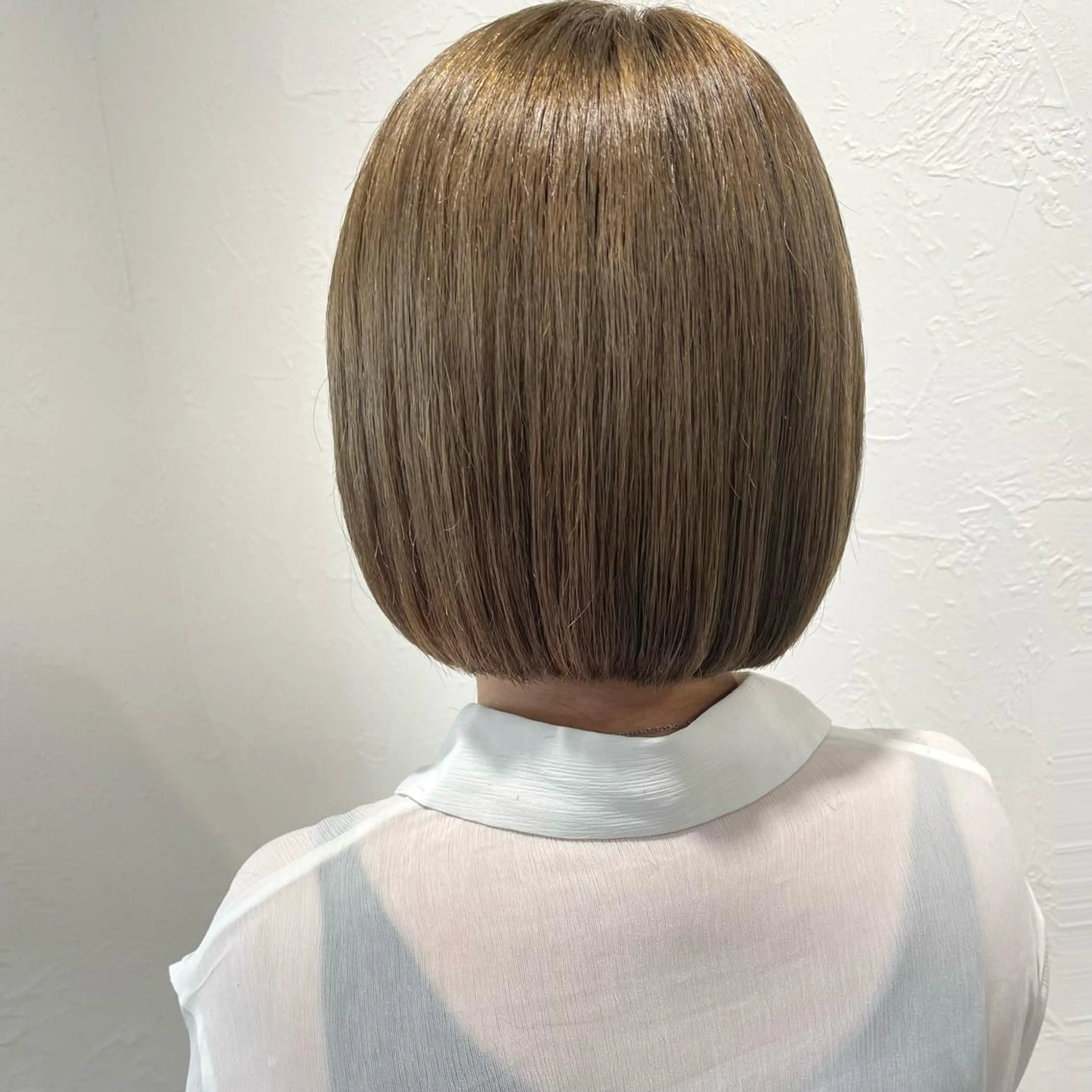 ショート カラー ヘアカラー トリートメント shiho .のヘアスタイル