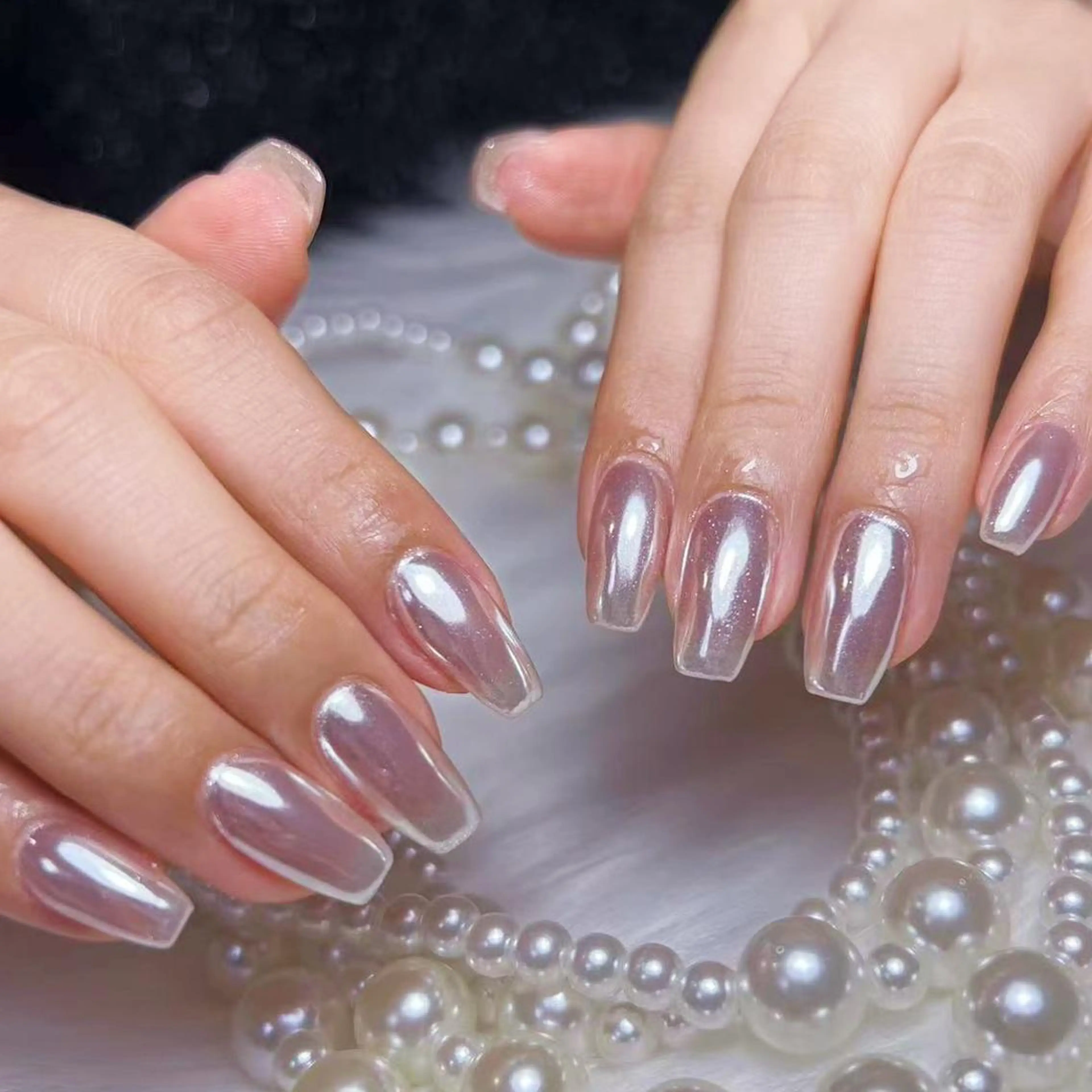 ネイル アートネイル オーロラネイル ガーリー キラキラネイル 韓国ネイル Leah 💅のネイルデザイン