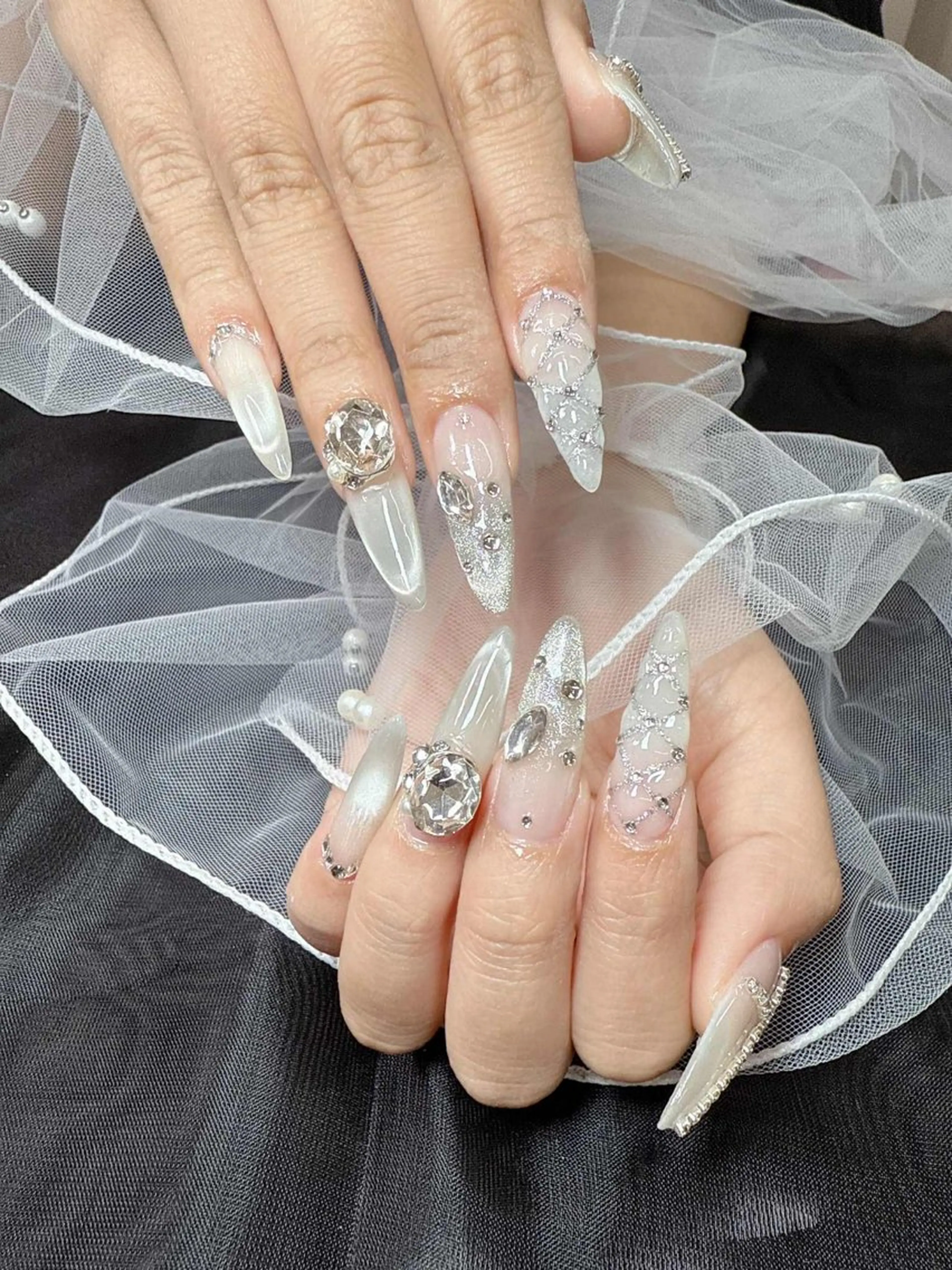 ネイル アートネイル ロングネイル 持ち込み スカルプネイル ショートネイル AURA NAIL🎀💅のネイルデザイン