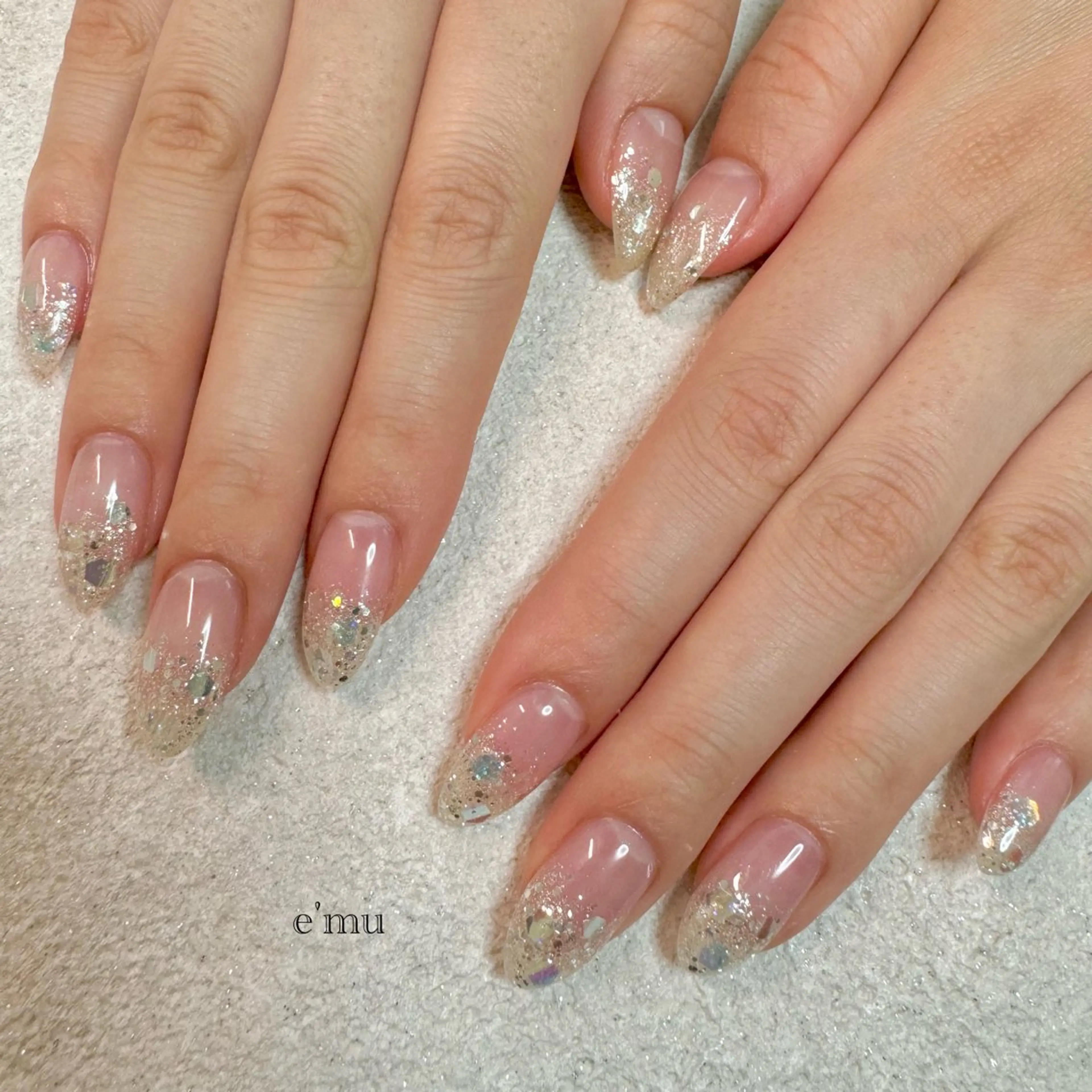 ネイル キラキラネイル 夏ネイル ハンドネイル nail salon e'mu💐のネイルデザイン