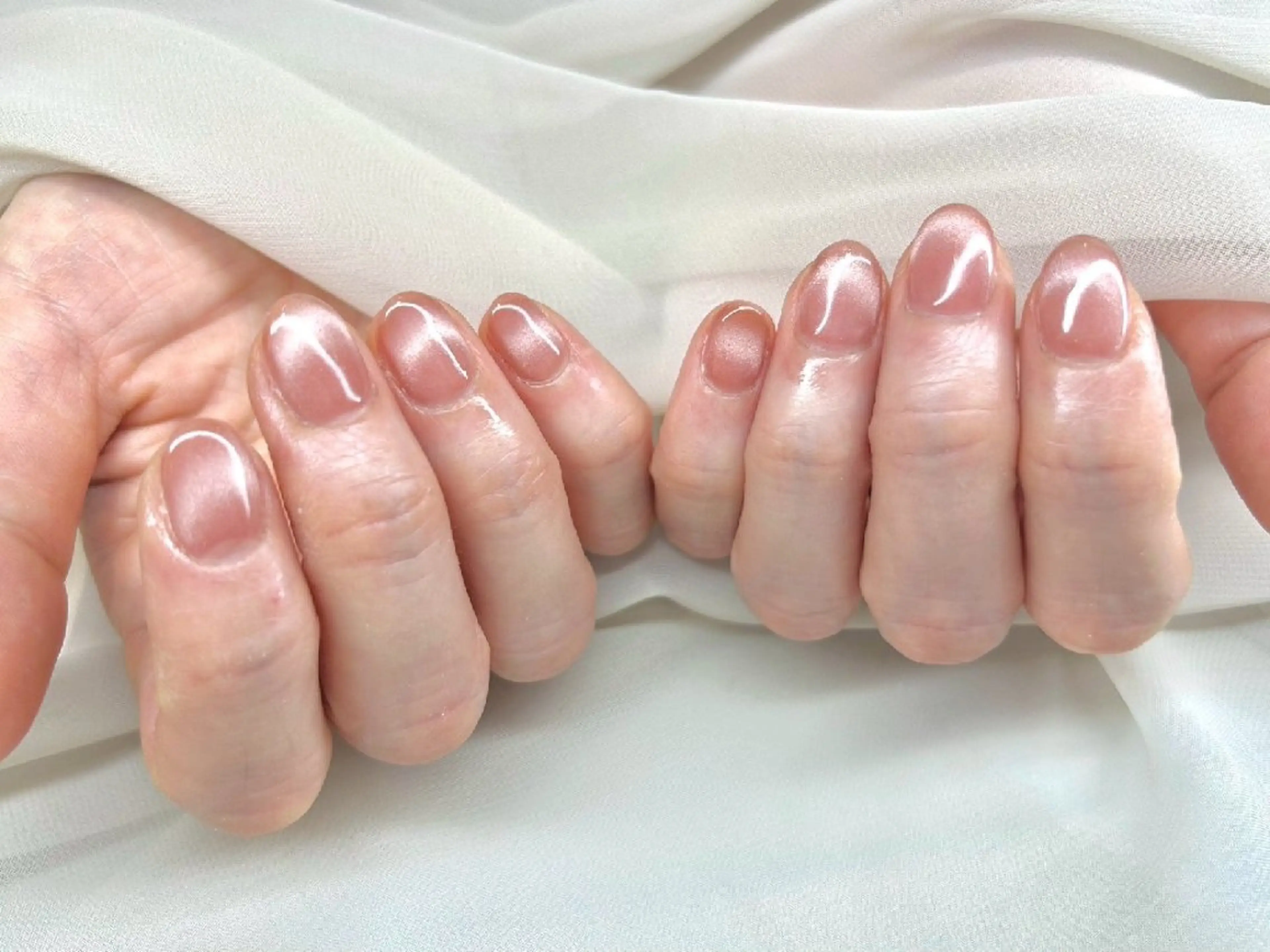 ネイル マグネットネイル マグネットワンカラー オフィスネイル ワンカラーネイル ピンク ハンドネイル ai のネイルデザイン