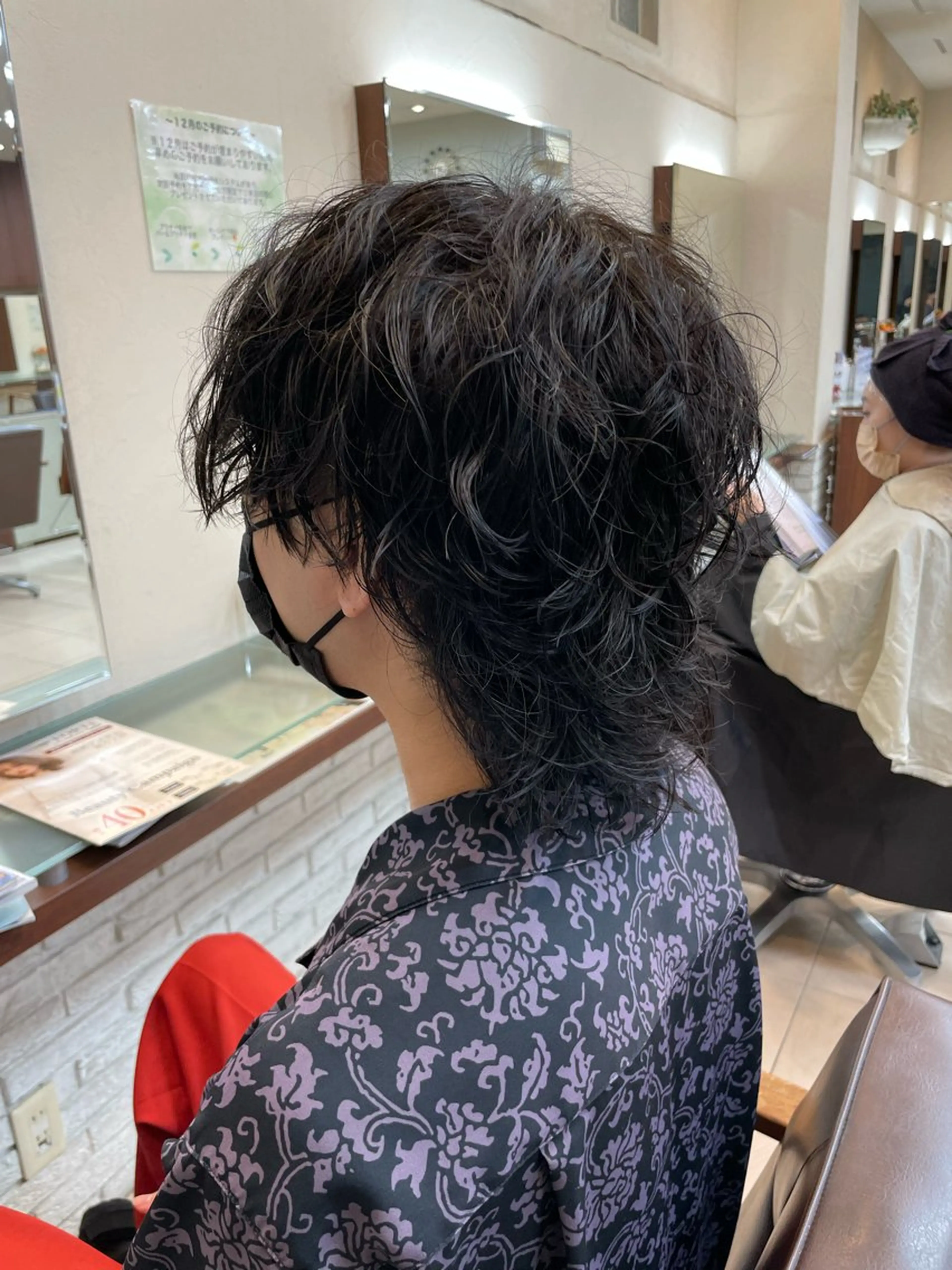 パーマ メンズ メンズ韓国風 メンズパーマ ニュアンスパーマ スパイラルパーマ 北林 秀悟のヘアスタイル