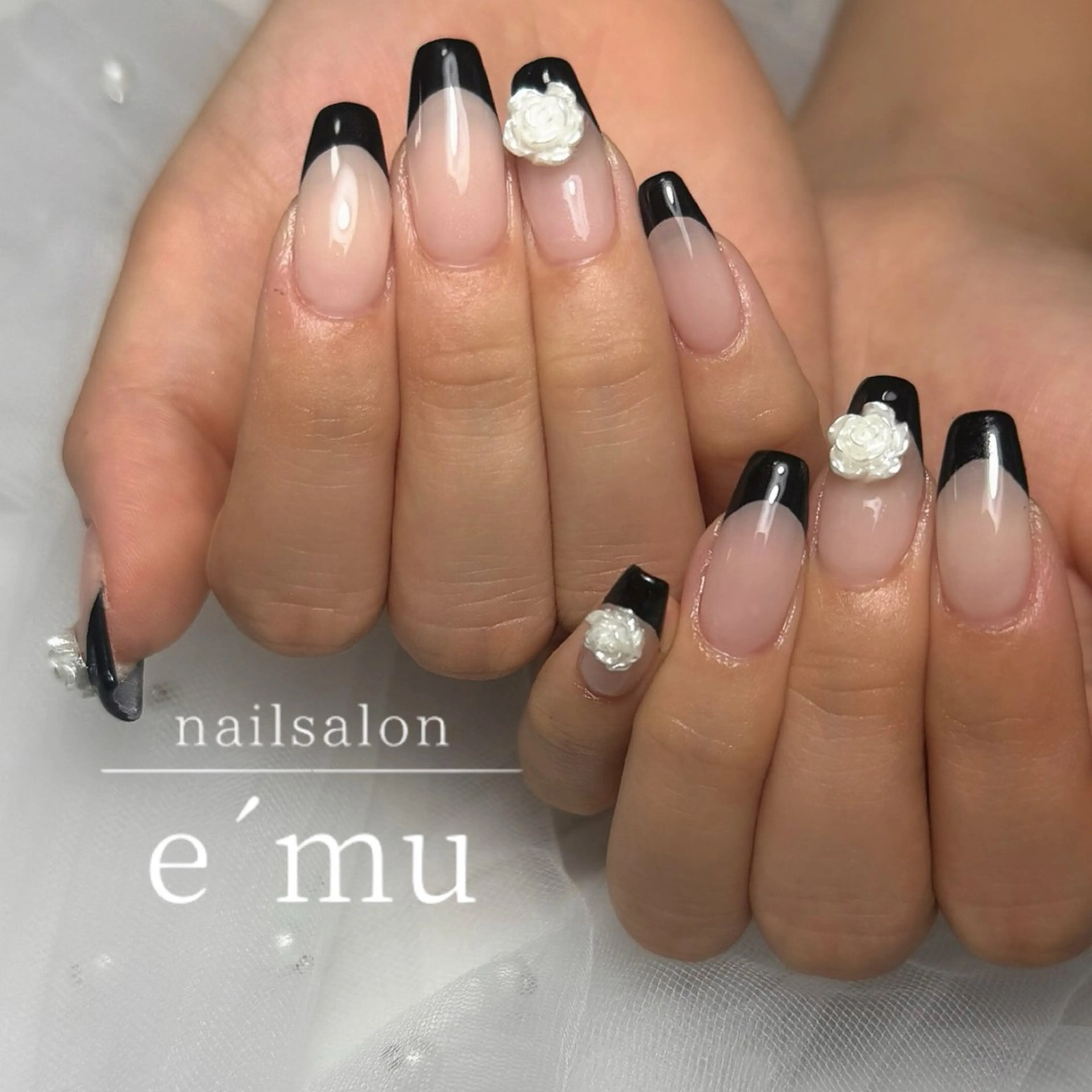 ネイル フレンチネイル ハンドネイル nailsalon e´muのネイルデザイン