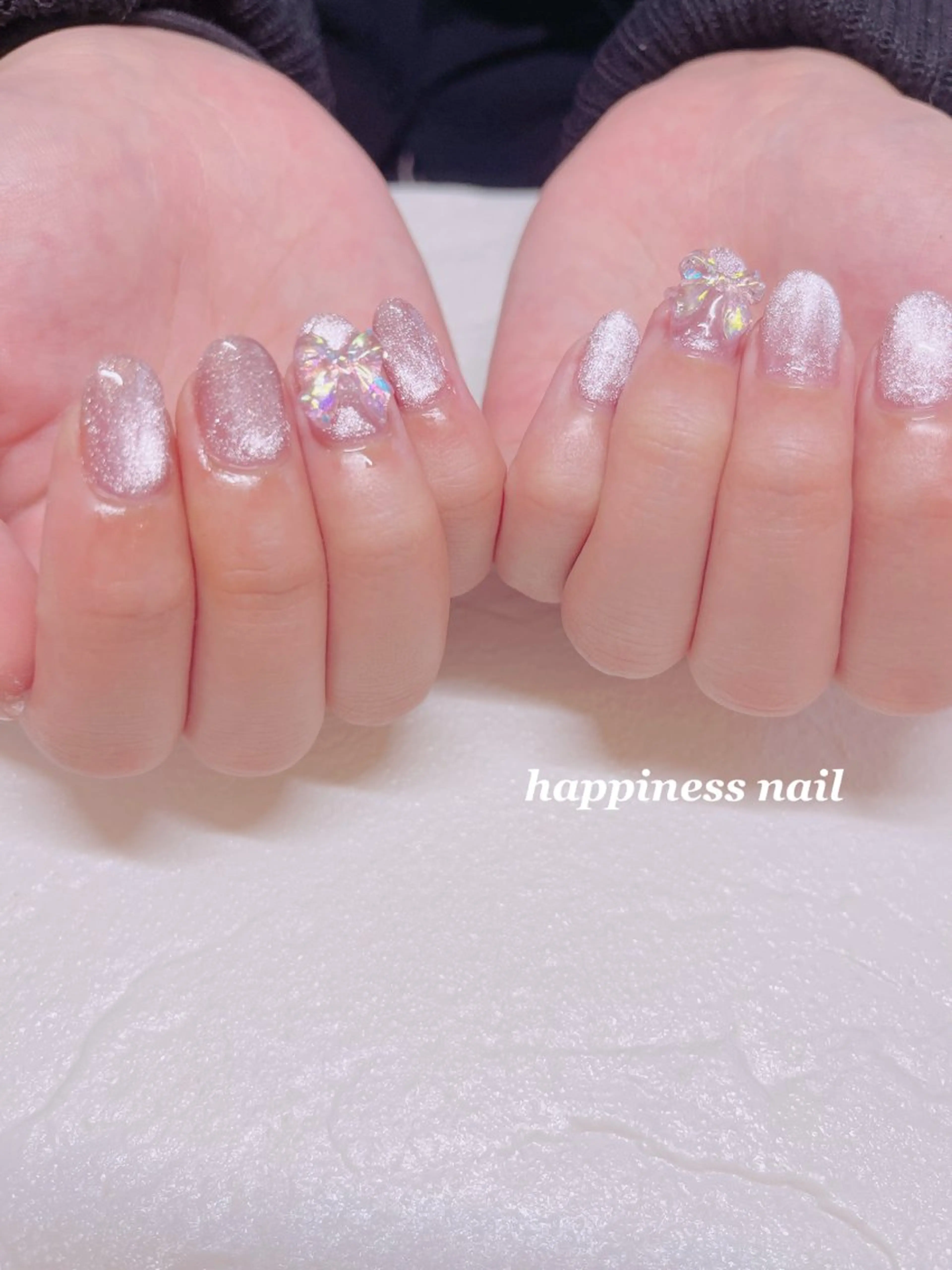 ネイル マグネットネイル マグネットワンカラー ワンカラーネイル リボン happiness nailのネイルデザイン