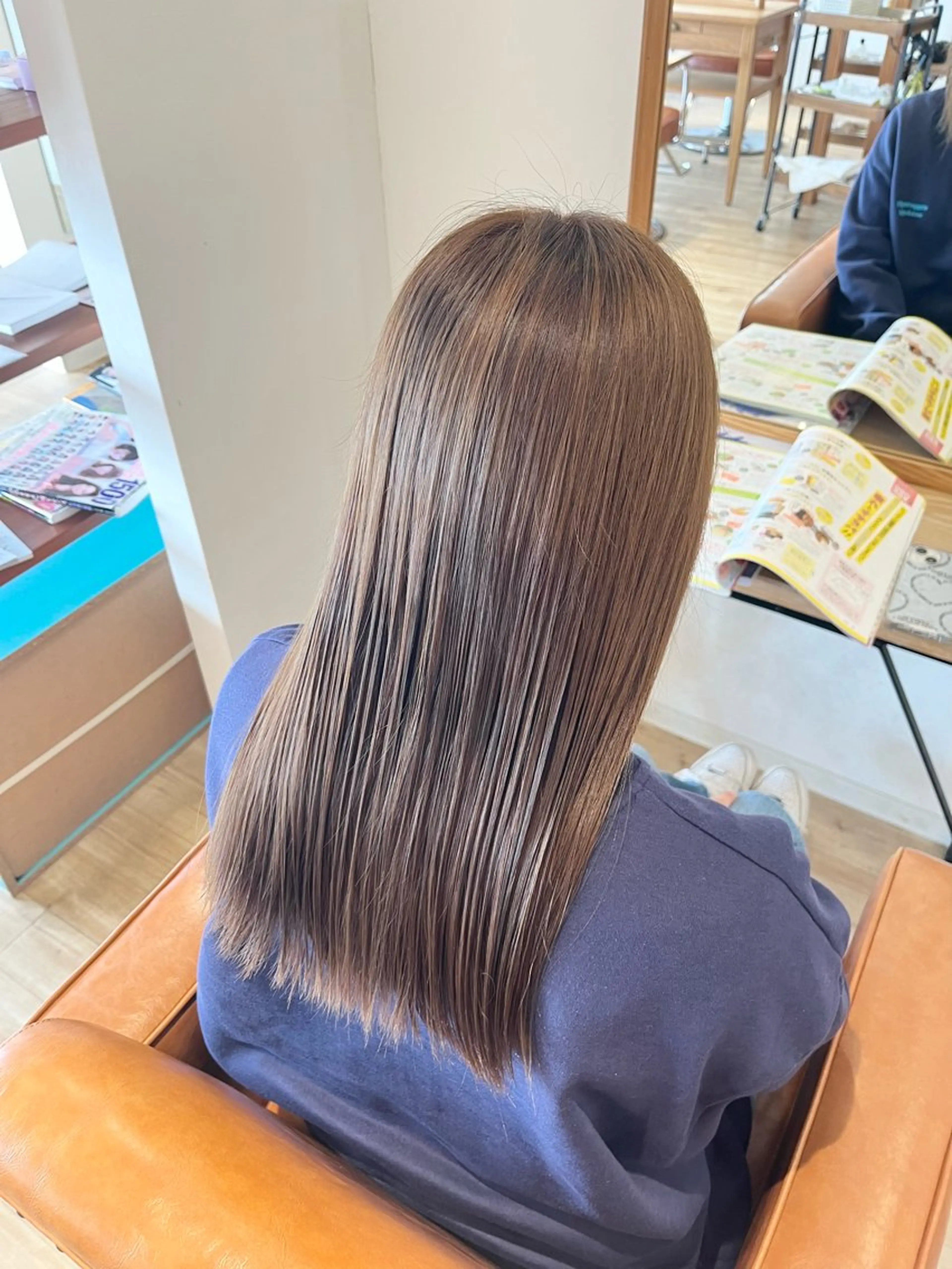 セミロング 松前 佑美のヘアスタイル