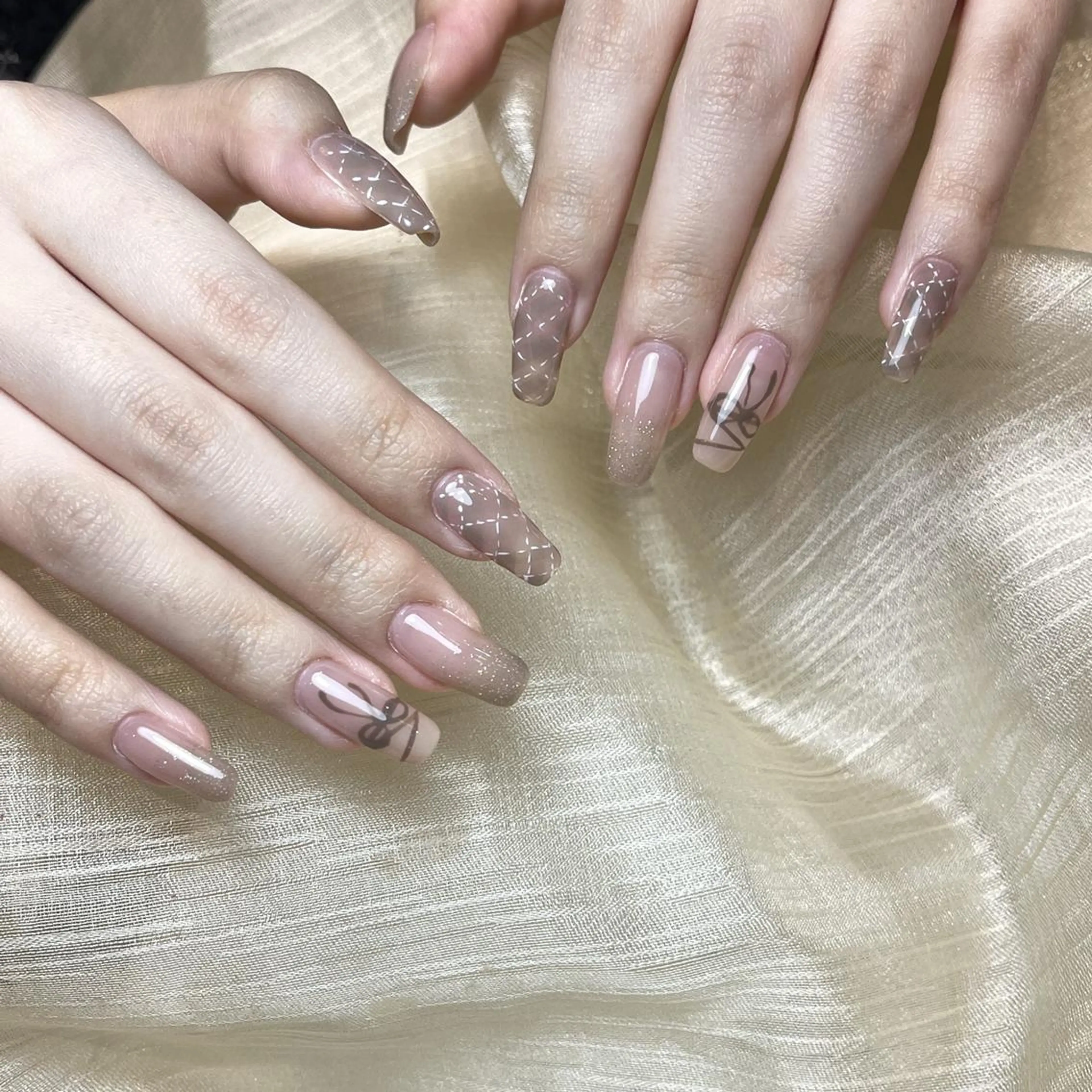 ネイル RAFFINE haru🦋🩵のネイルデザイン