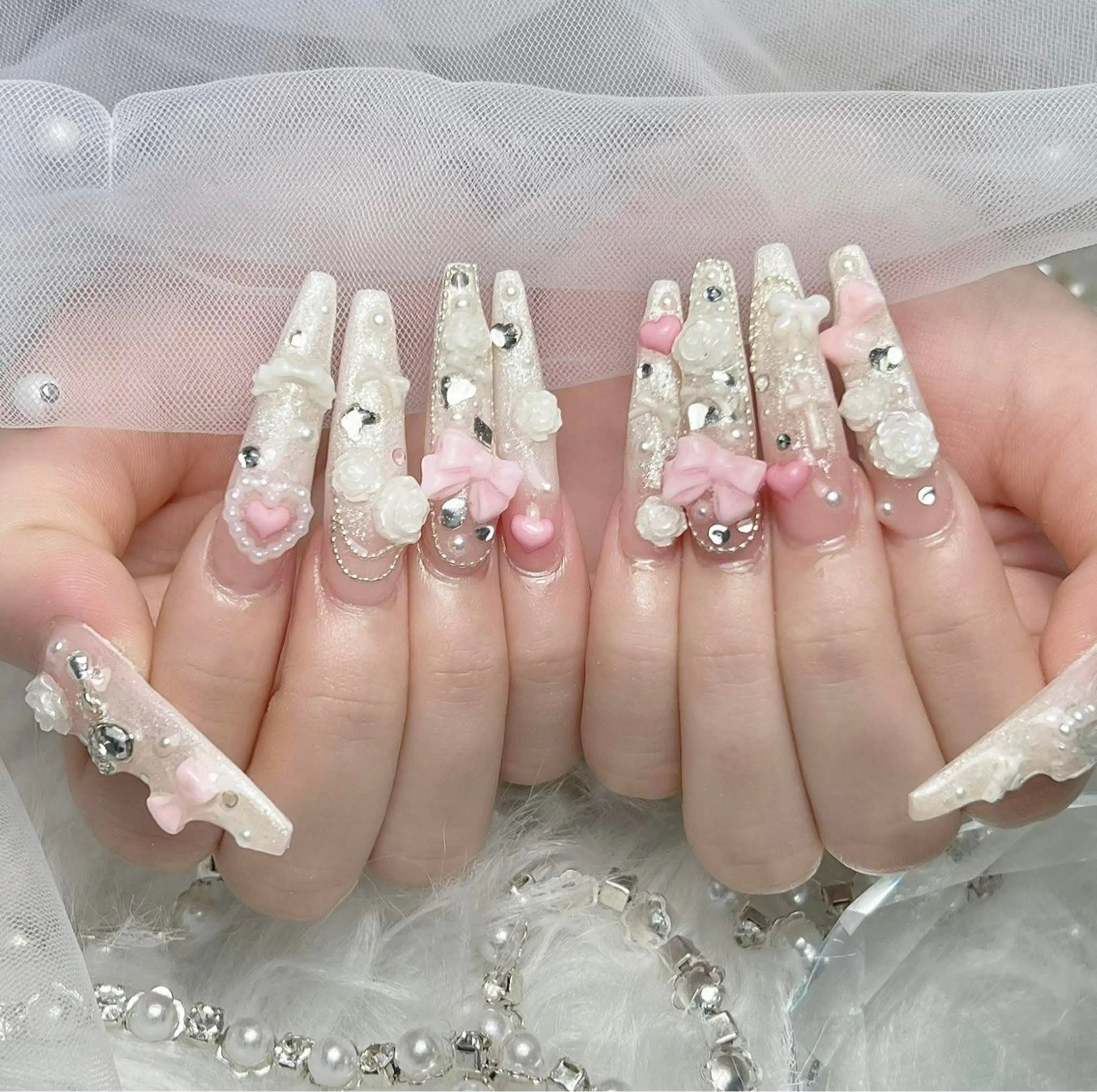 ネイル アートネイル オーロラネイル ブラウン ジェルネイル グラデーション ハンドネイル ハンドケア Nova Nailのネイルデザイン