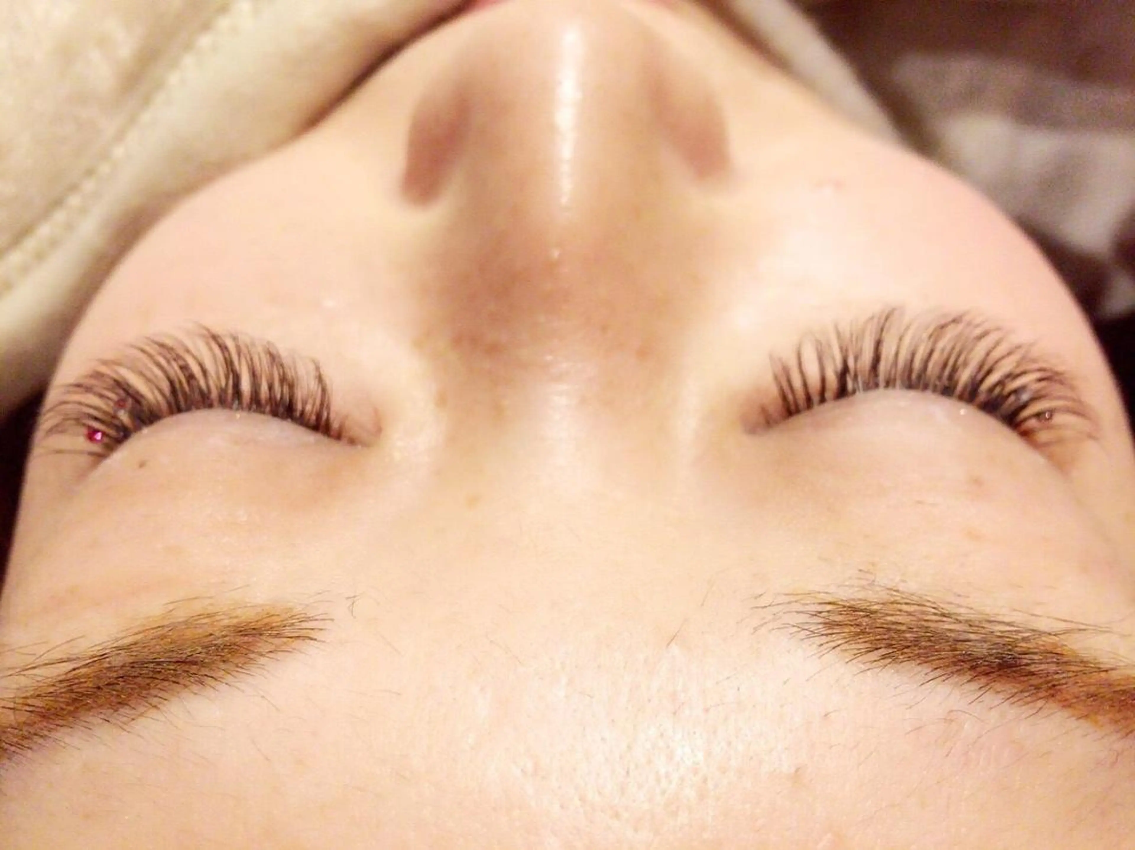 マツエク・マツパ 中野 里咲のヘアスタイル