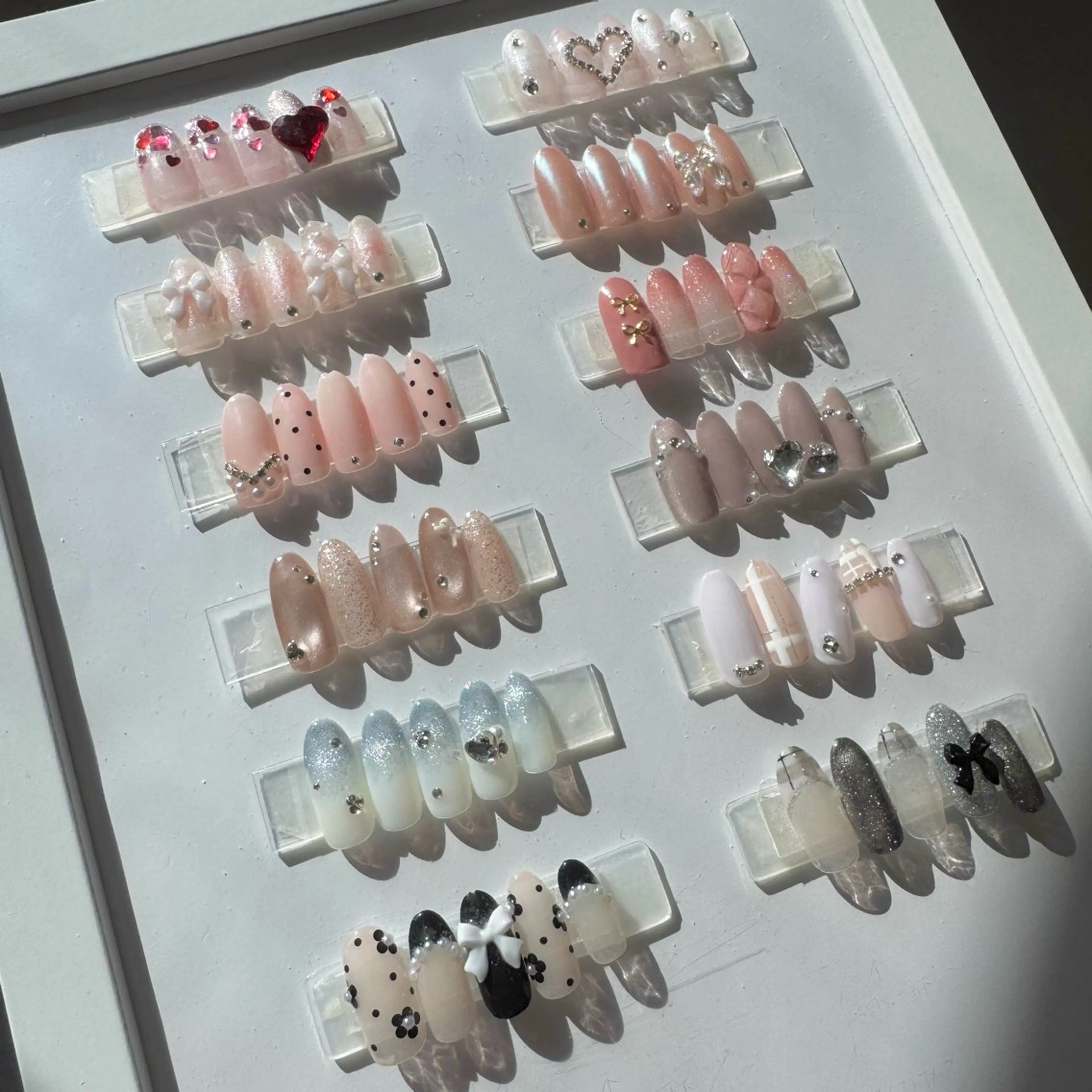 🩷期間限定価格🩷【オフあり・なし】定額ワンホンネイル✨の写真