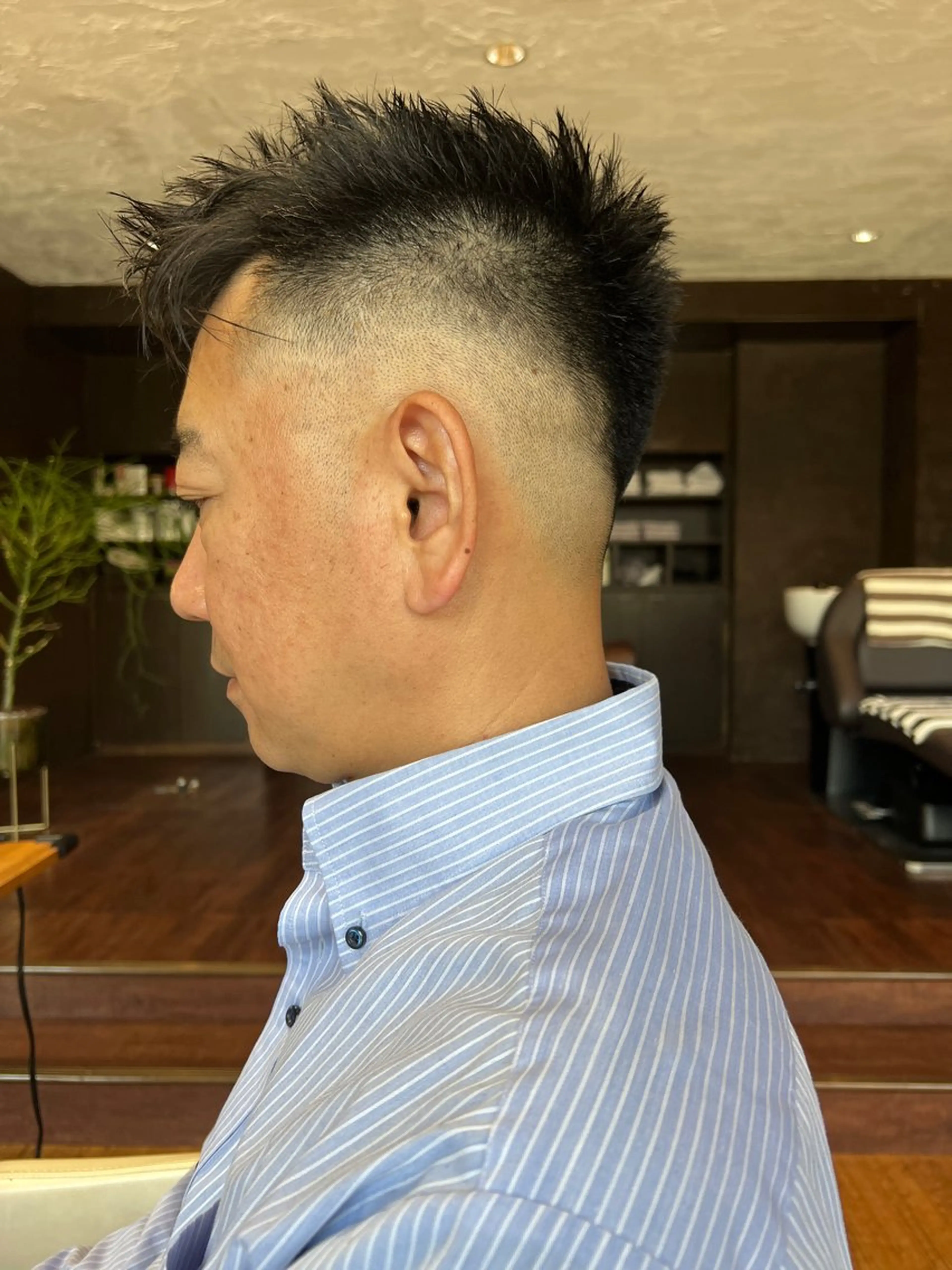 ショート メンズ 両国駅徒歩1分⭐️ アイロン仕上げのヘアスタイル