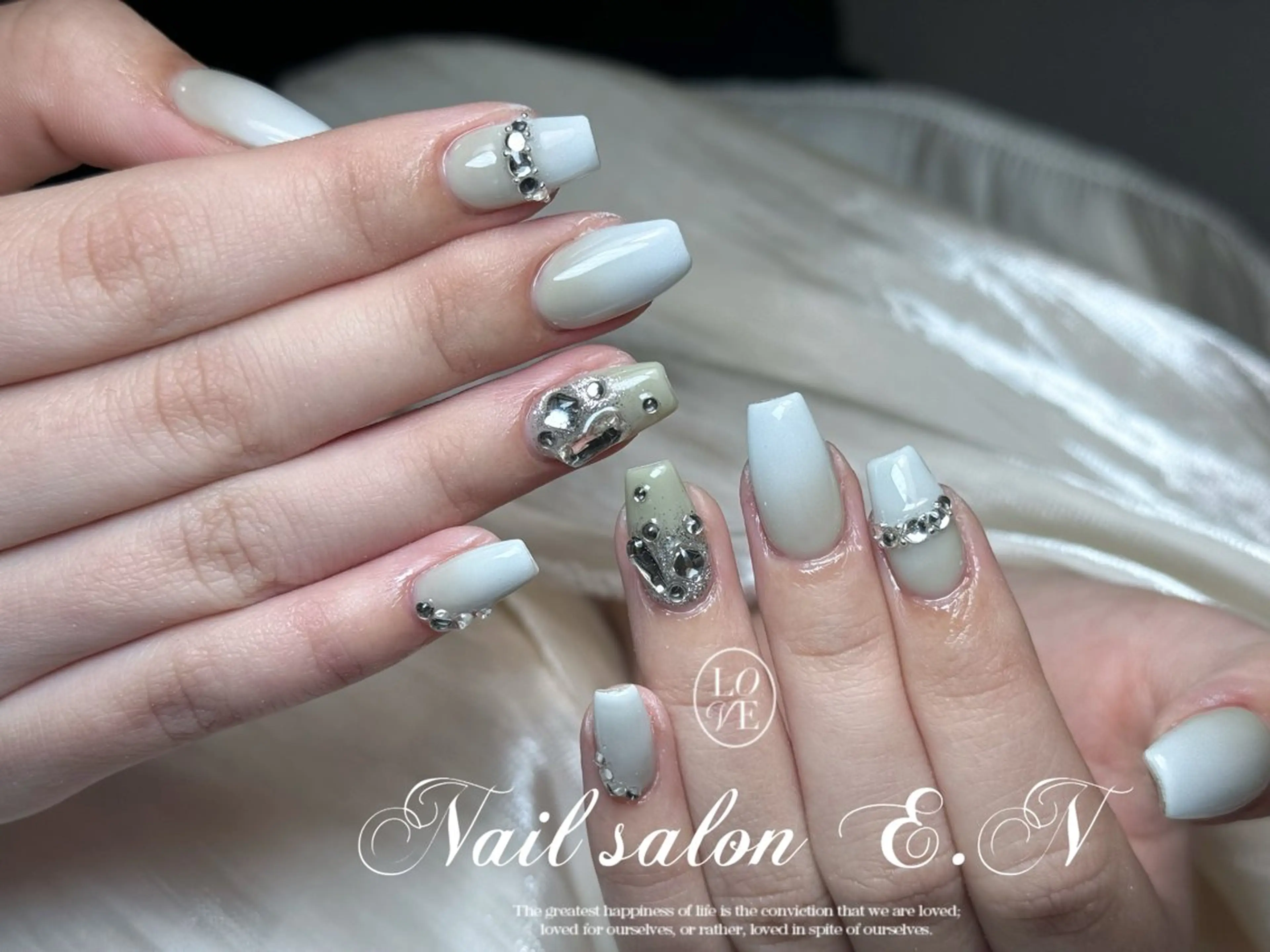 ネイル E.N🦋 長さ出し/持ち込みのネイルデザイン