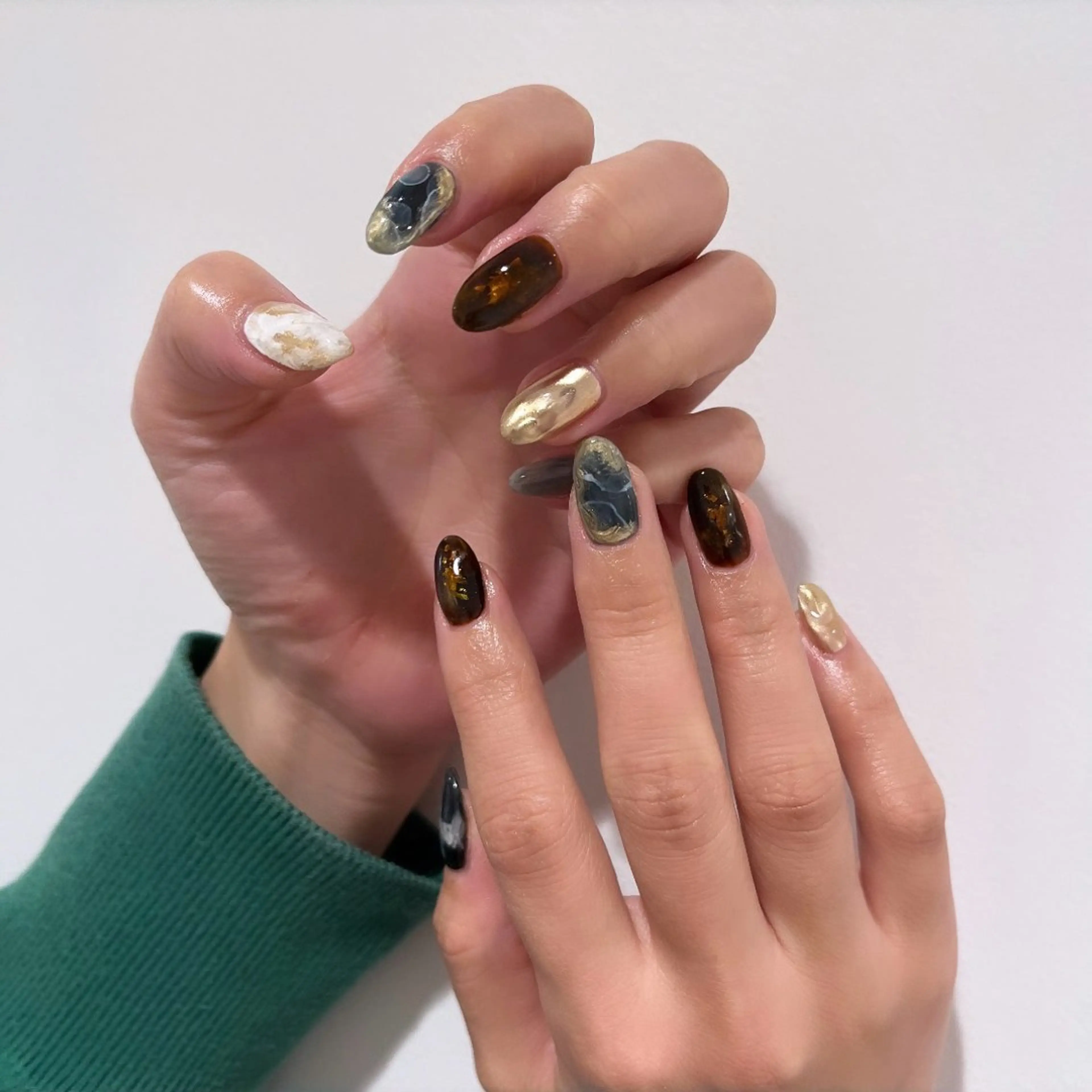 ネイル mano+所属・haruka 🐈のネイルデザイン