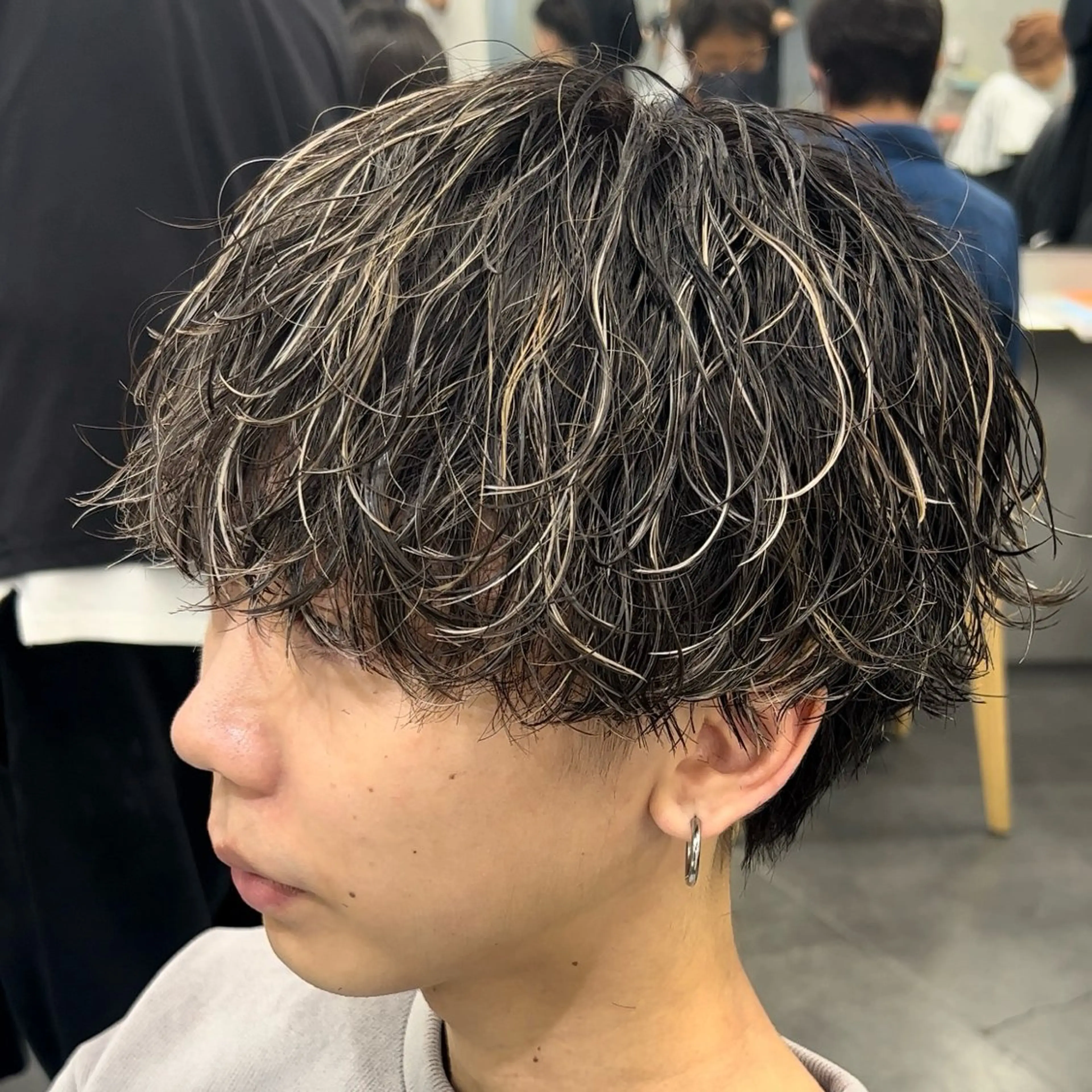 ミディアム カラー ヘアアレンジ メンズ fifth 石川 凪のヘアスタイル