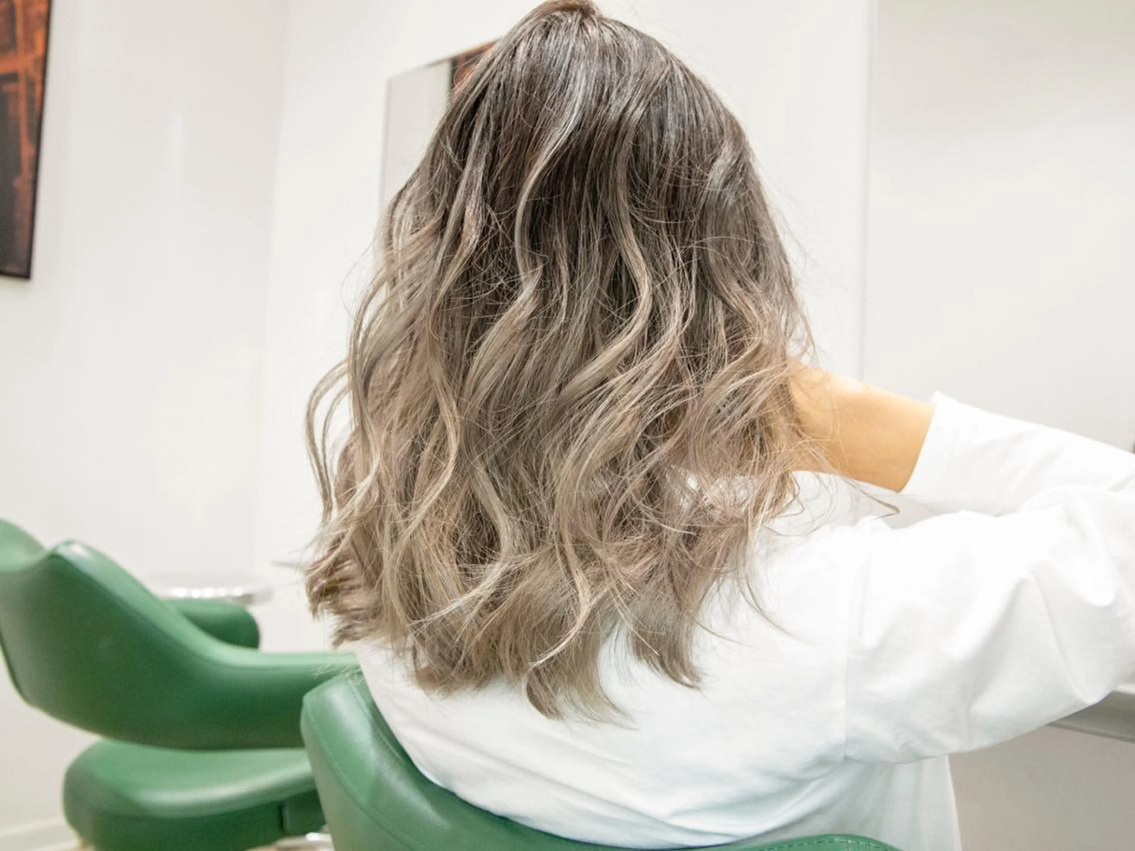 セミロング カラー Re:ta Hair 飯田淳平のヘアスタイル