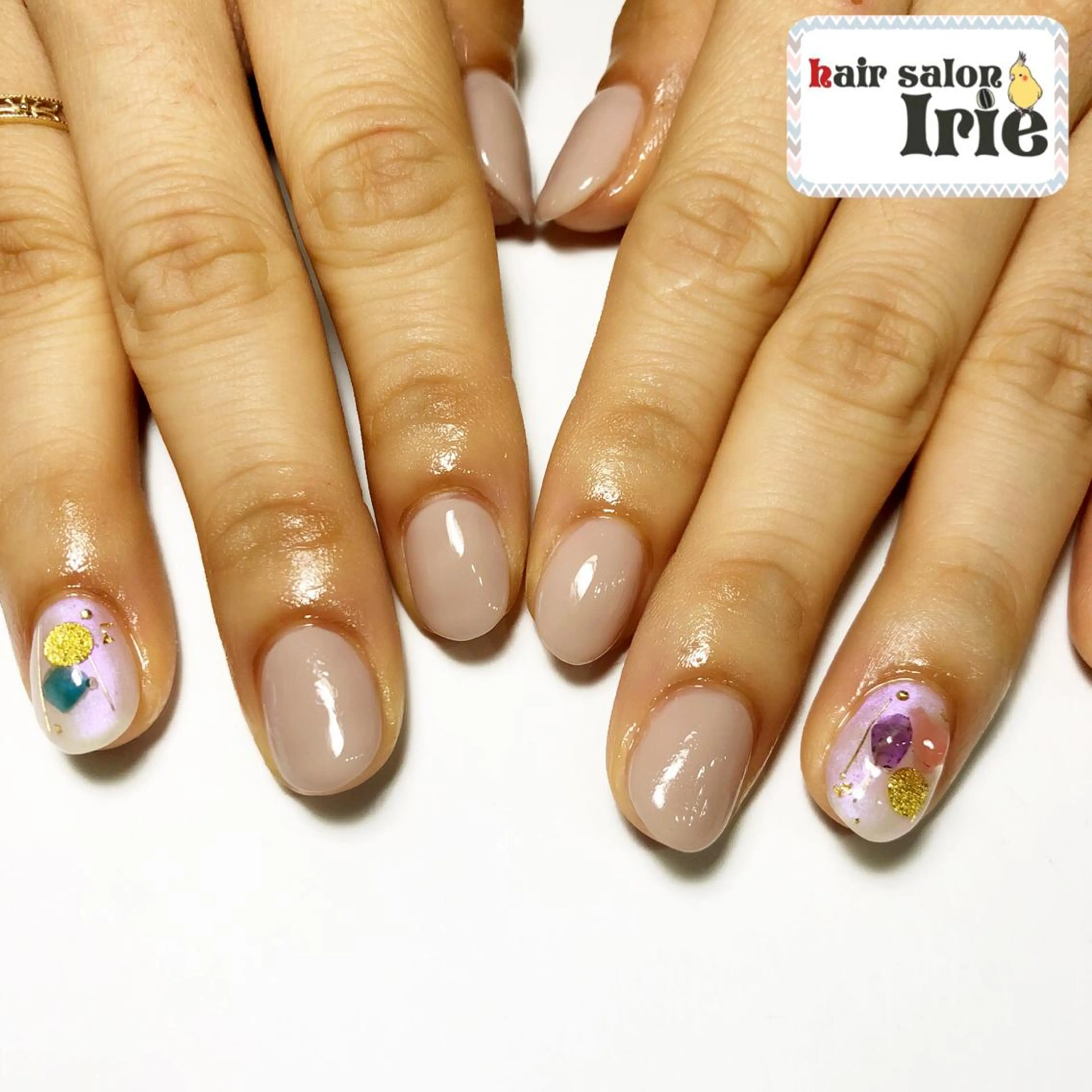 ネイル アートネイル ハンドネイル ハンドケア 與儀 知佳のネイルデザイン