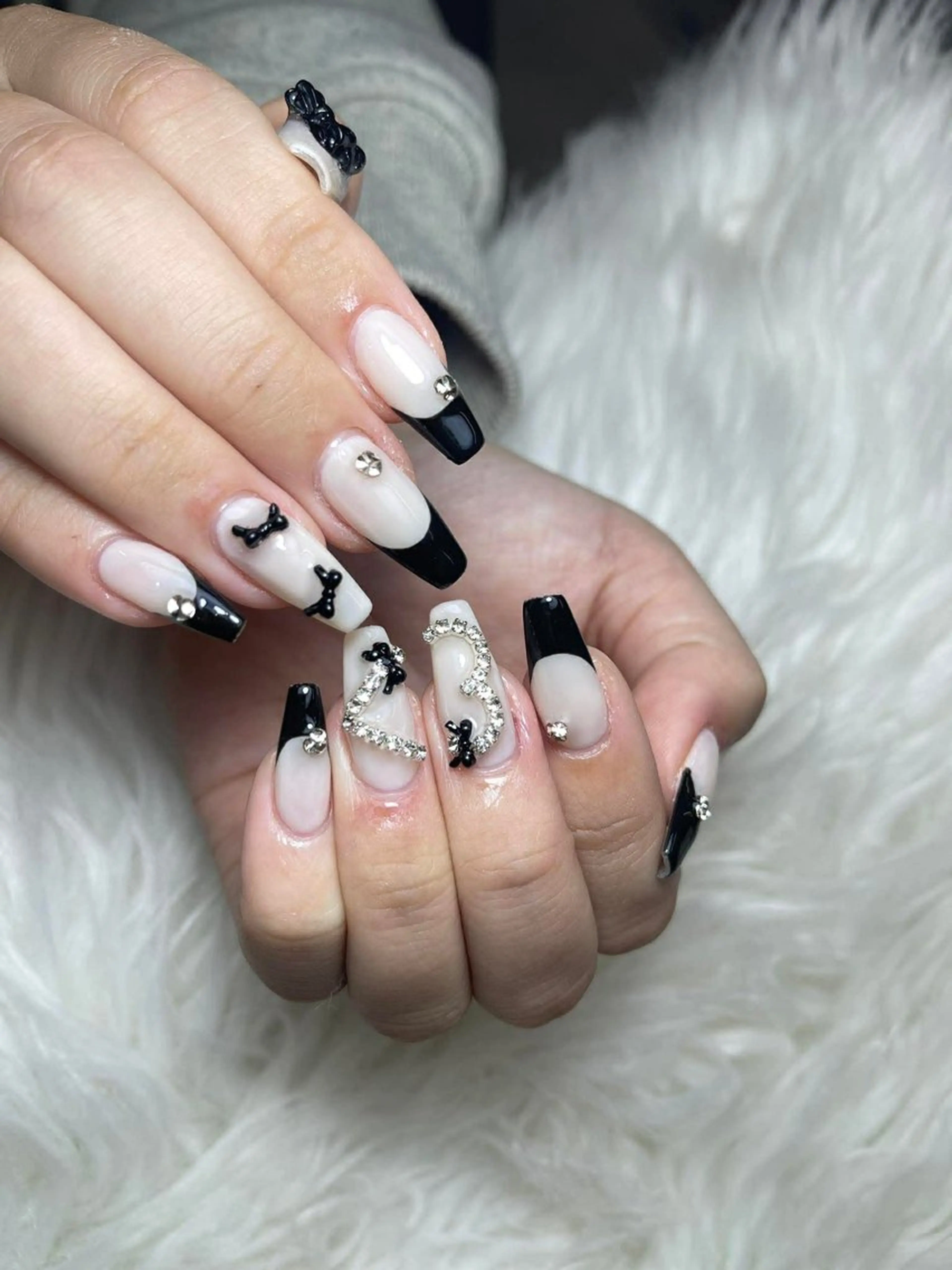 ネイル オーロラネイル チークネイル 長さ出し フレンチネイル ハロウィン Lumi Shinokuboのネイルデザイン