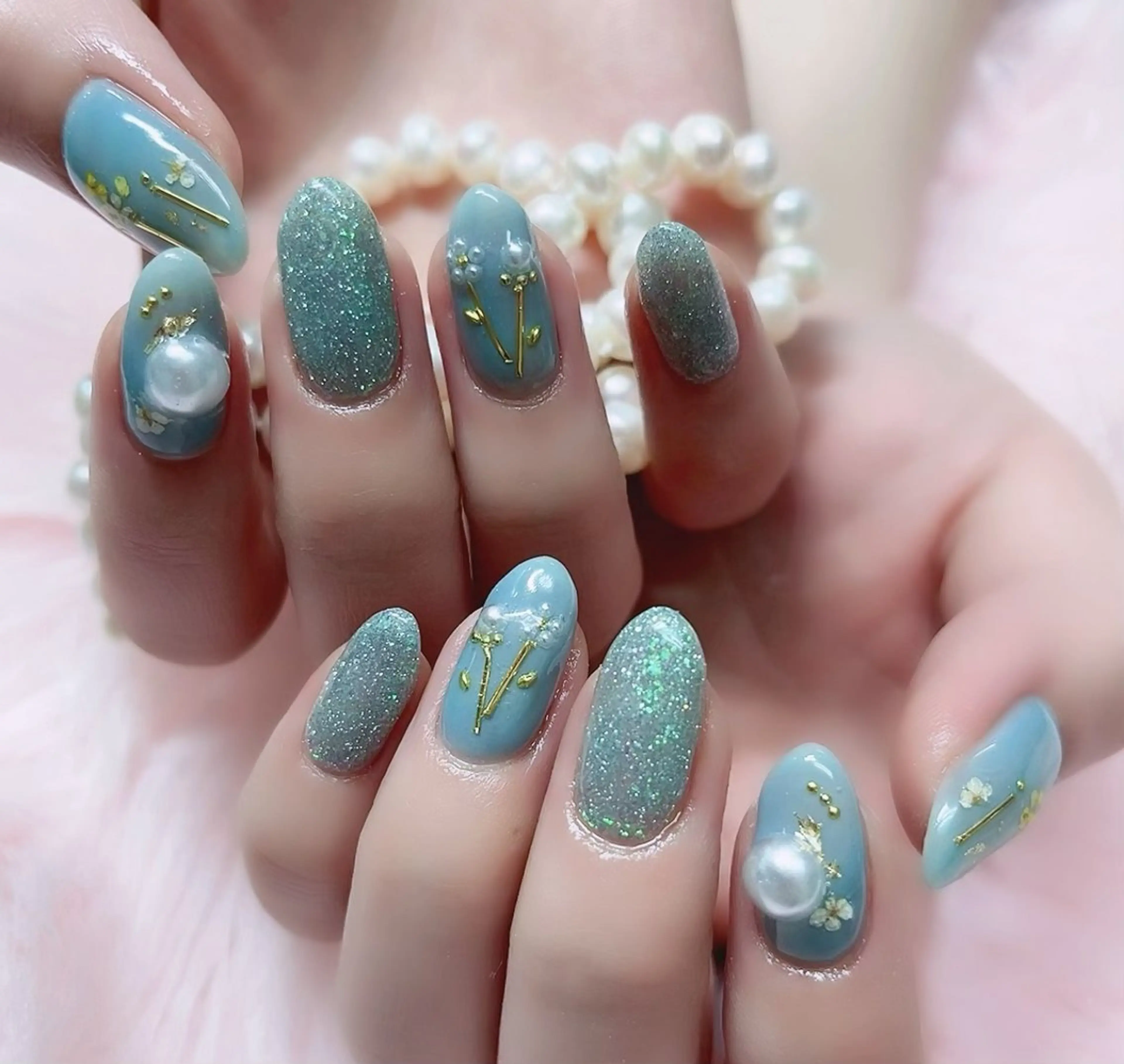 ネイル ハンドネイル MoonNail ユリ🌸のネイルデザイン