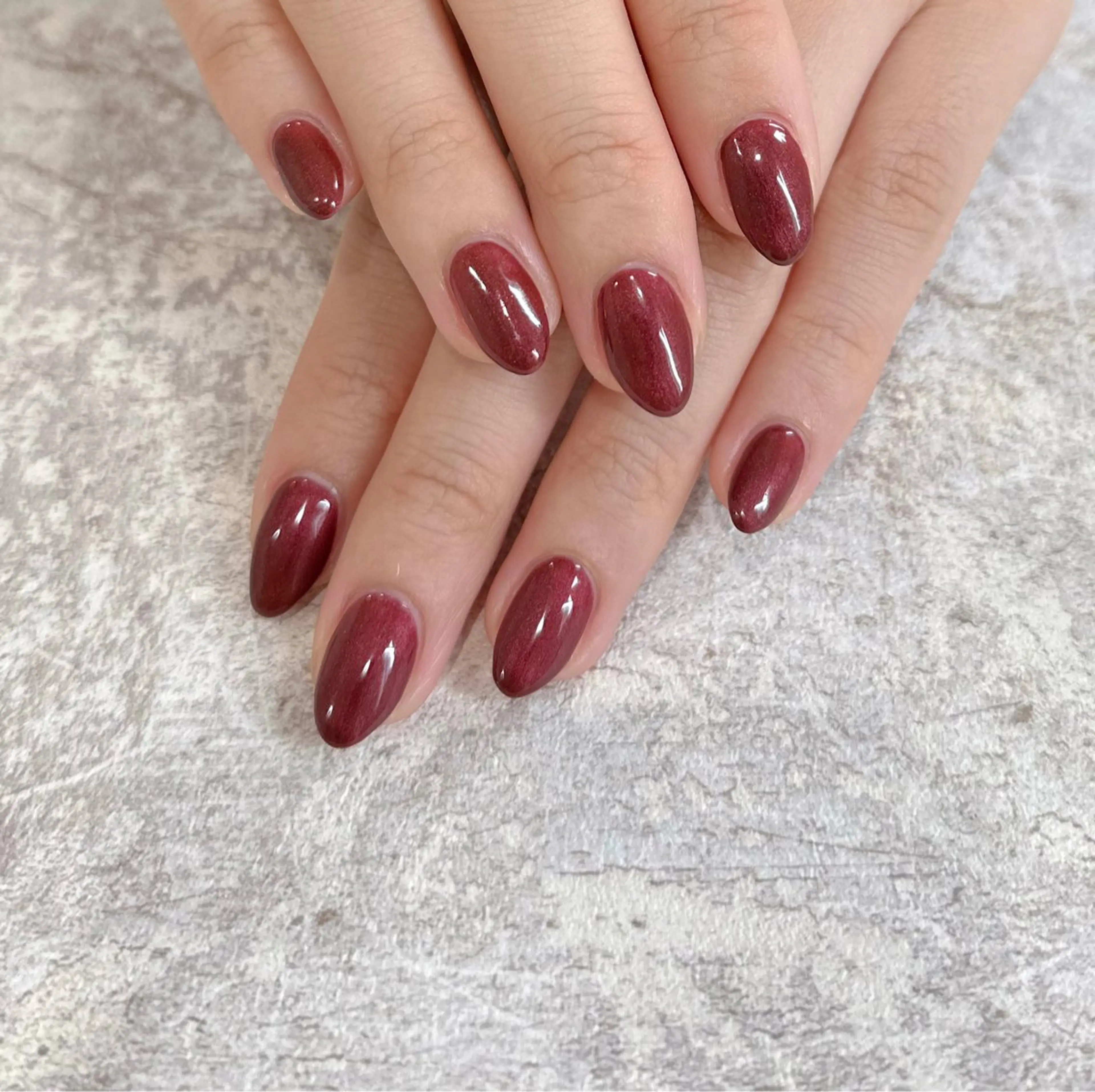ネイル ボルドー ジェルネイル ワンカラーネイル パラジェル 赤色 Luana nail (ルアナネイル)のネイルデザイン