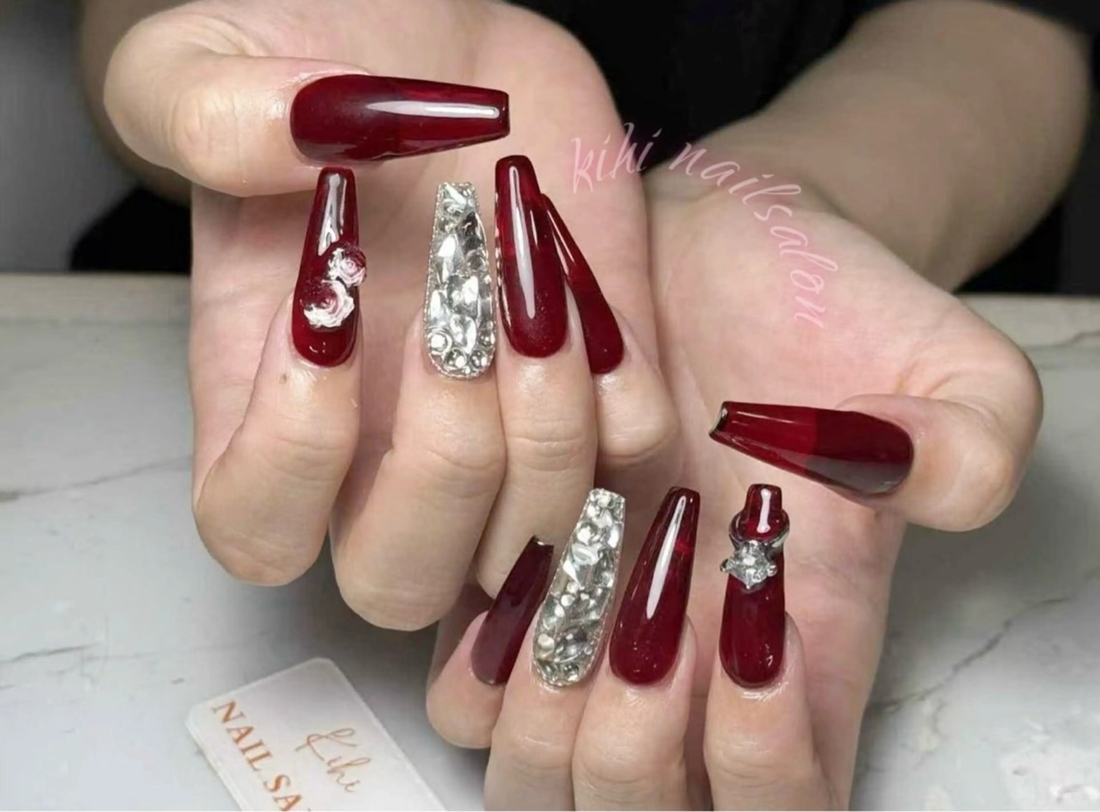 ネイル アートネイル ジェルネイル キラキラネイル 韓国ネイル スカルプネイル ハンドネイル 清水 ユナのネイルデザイン