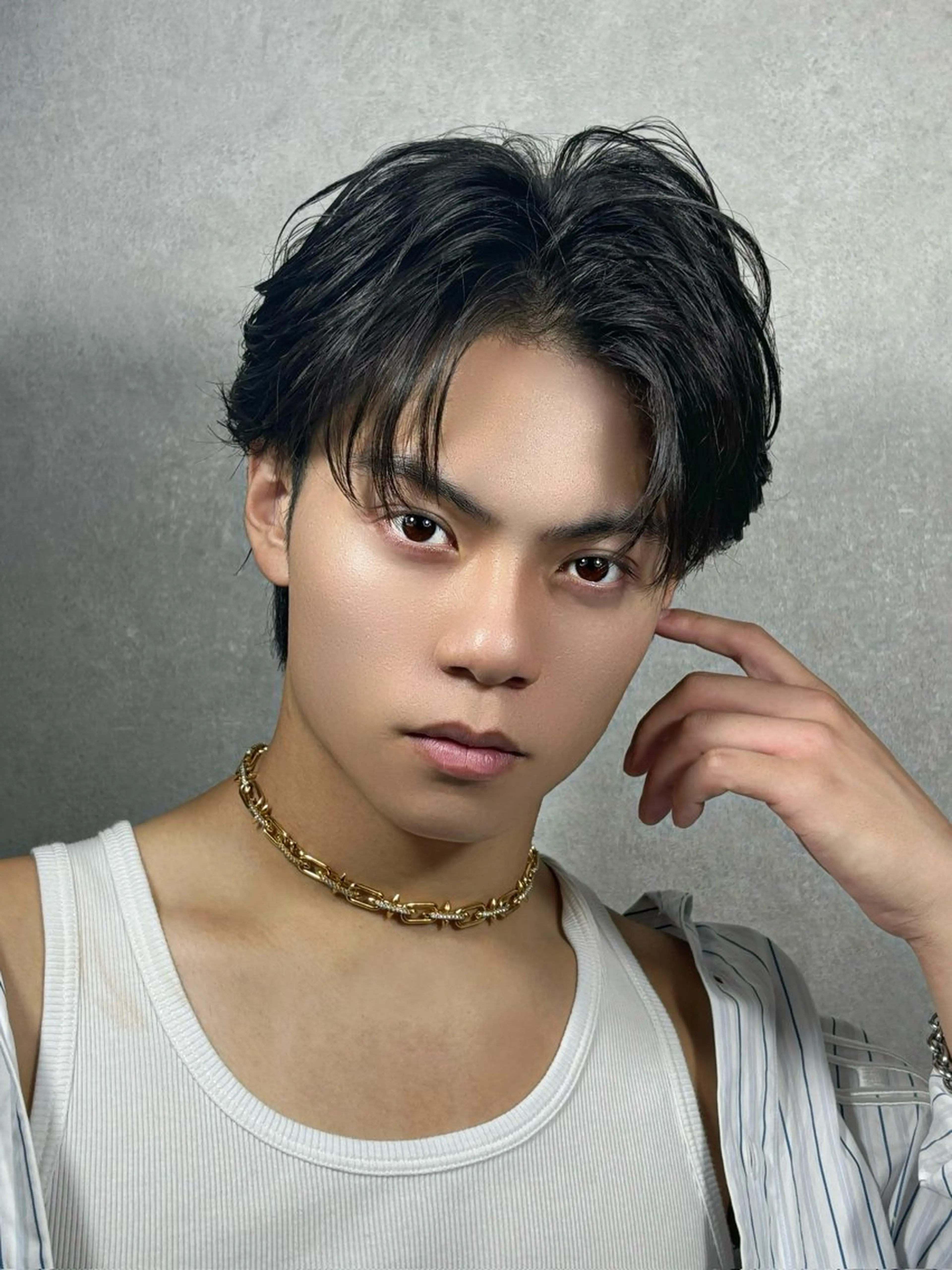 ショート メンズ カット ✨️センターパート/ 曲がる縮毛矯正✨️のヘアスタイル