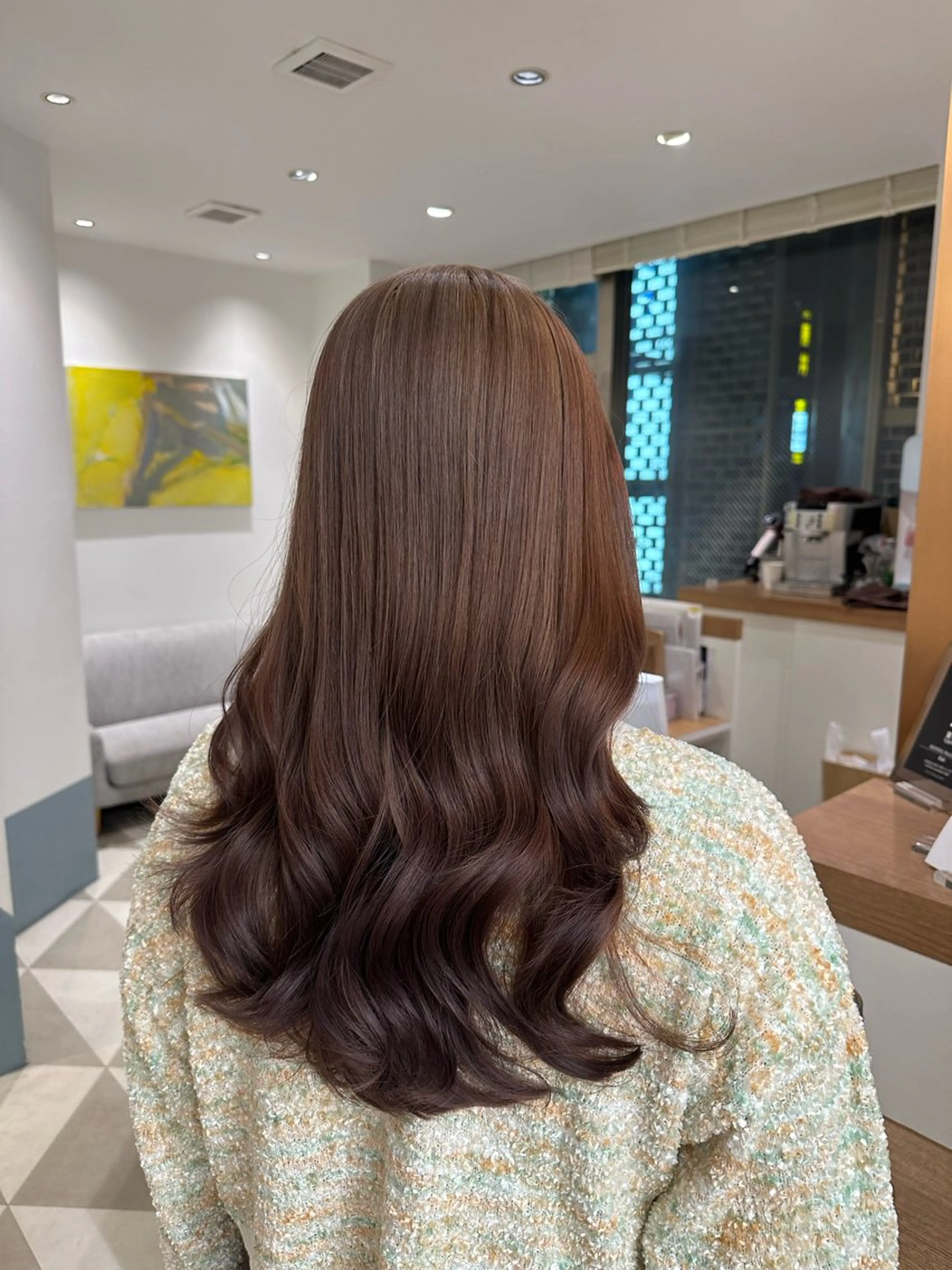 ロング カラー ヘアカラー トリートメント 安丸 結夏のヘアスタイル