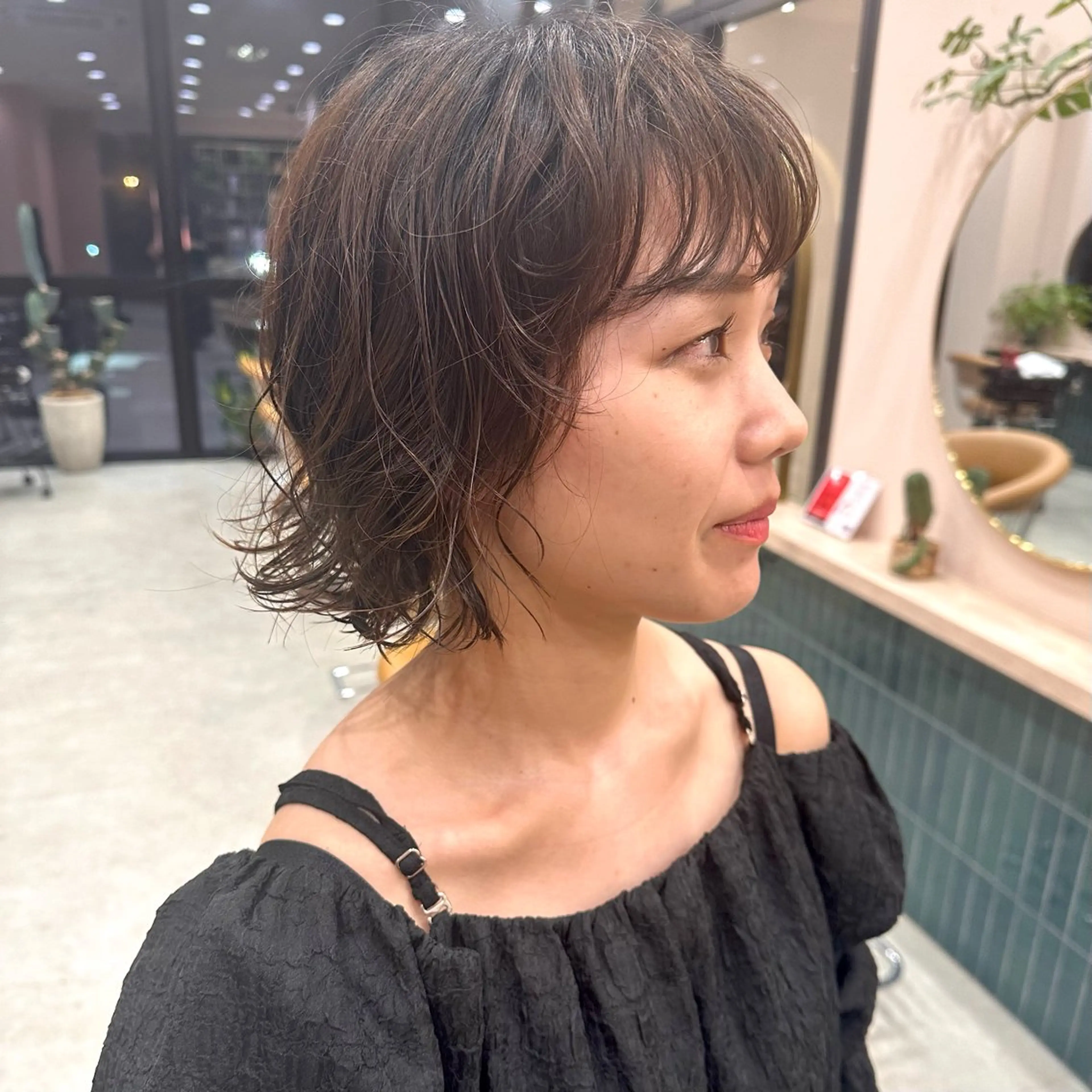 ミディアム カット パーマ 艶ブリーチカラー✨ ボブレイヤーSakiのヘアスタイル