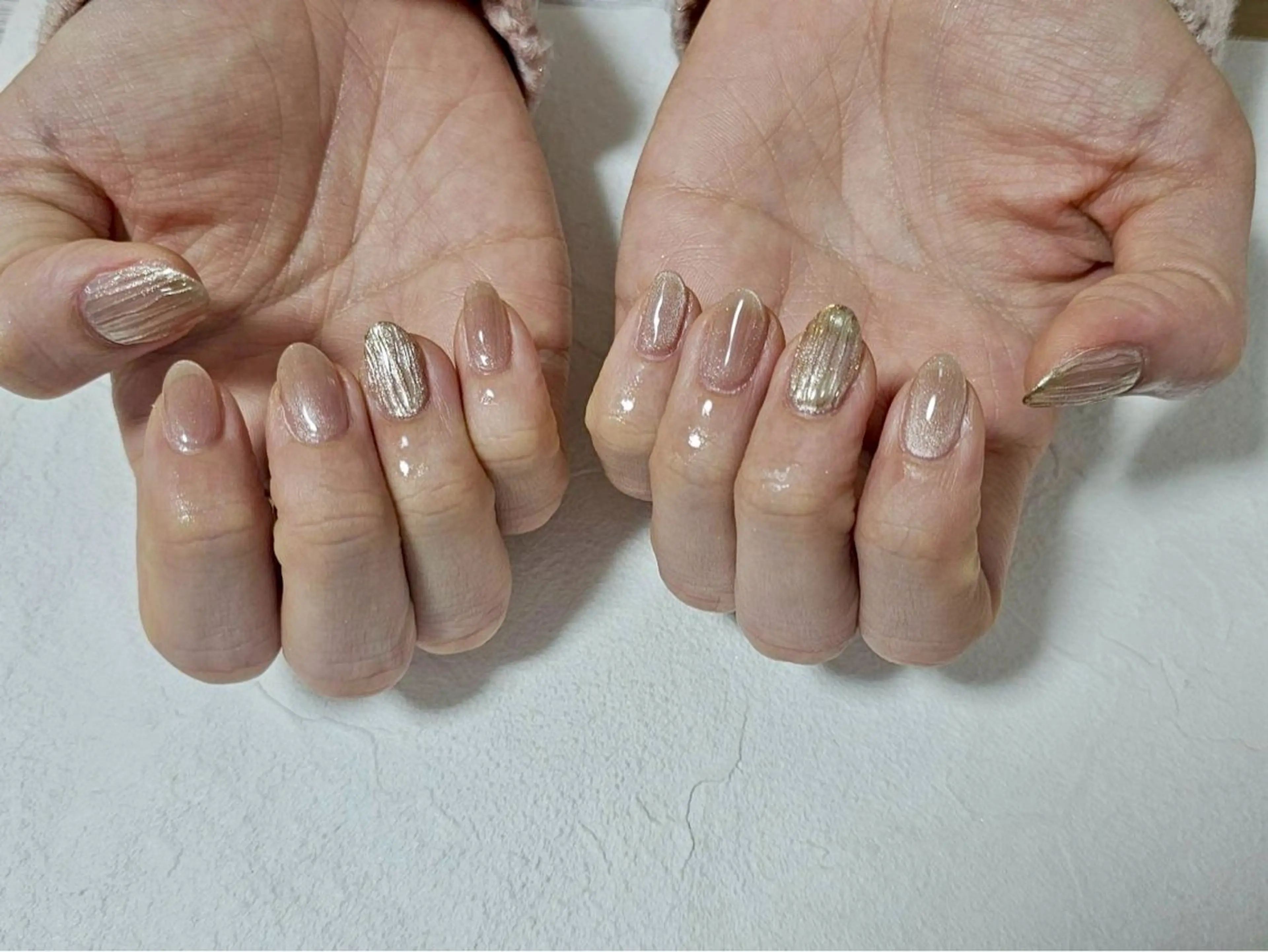 ネイル オーロラネイル フラワーネイル フットネイル フレンチネイル ジェルネイル mogunail &blowのネイルデザイン