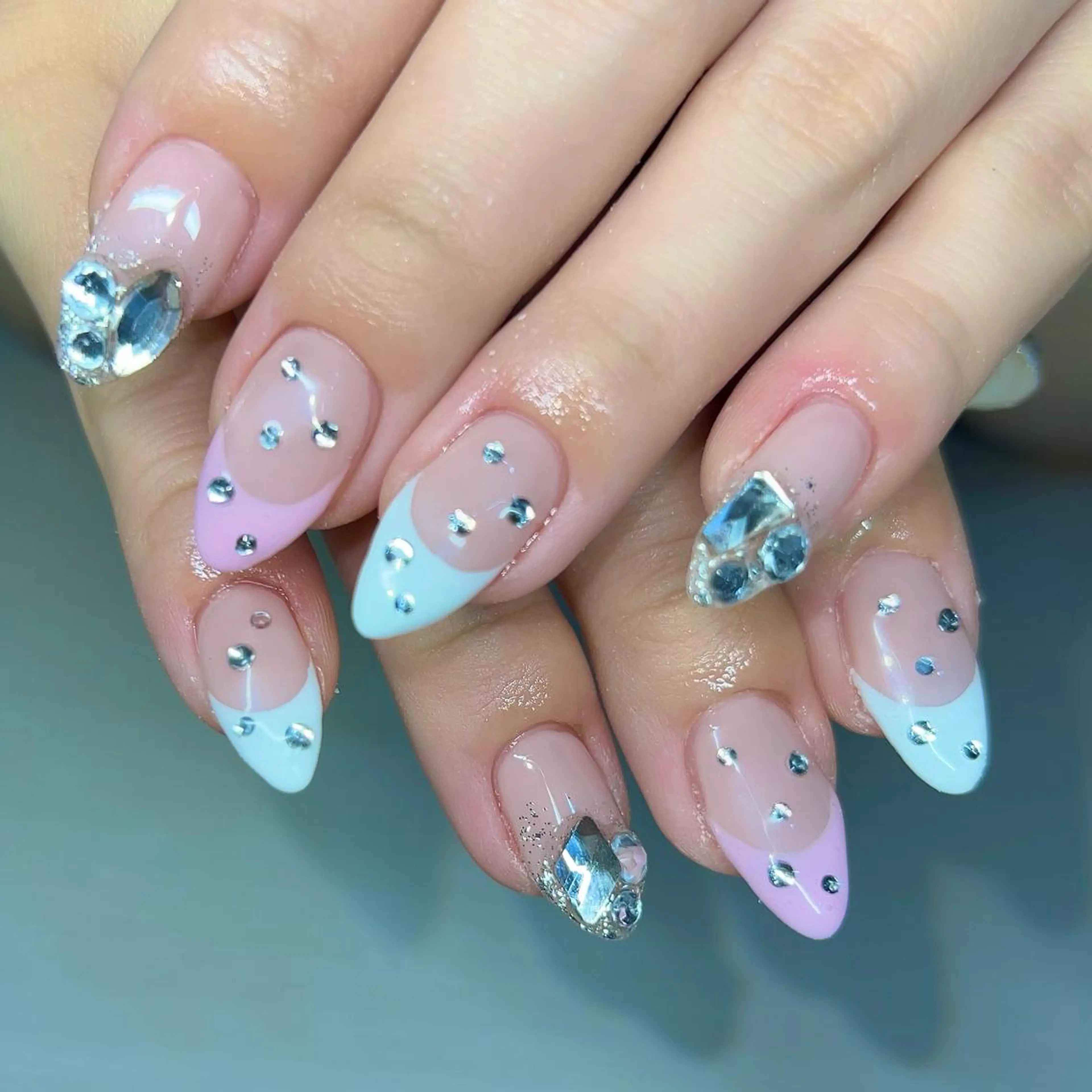 ネイル フレンチネイル キラキラネイル ハンドネイル 【Yappy🌈】 💖P-tanaのネイルデザイン