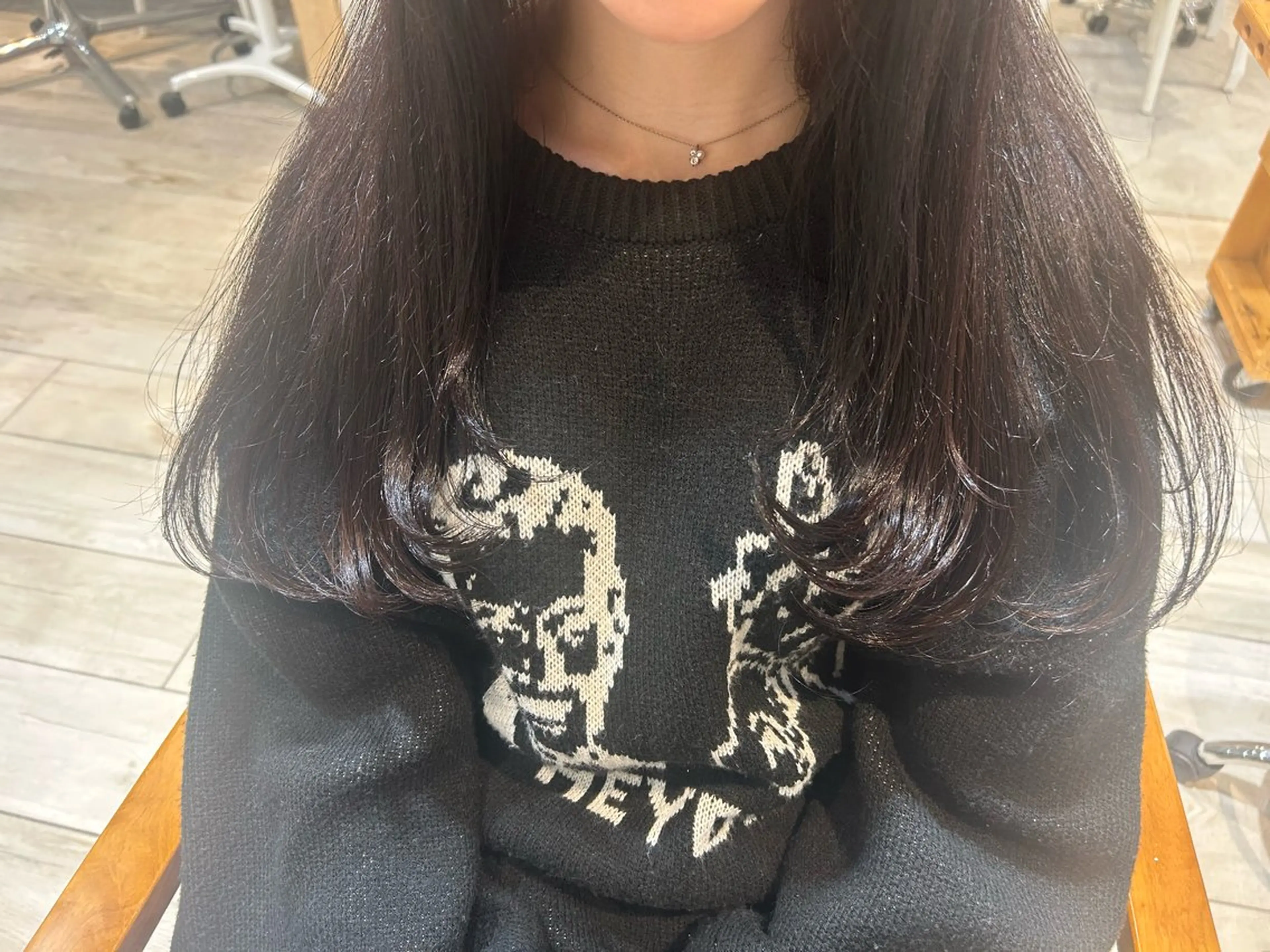 ロング 顔まわりレイヤー 顔周りカット レイヤーカット 大川 夏実のヘアスタイル