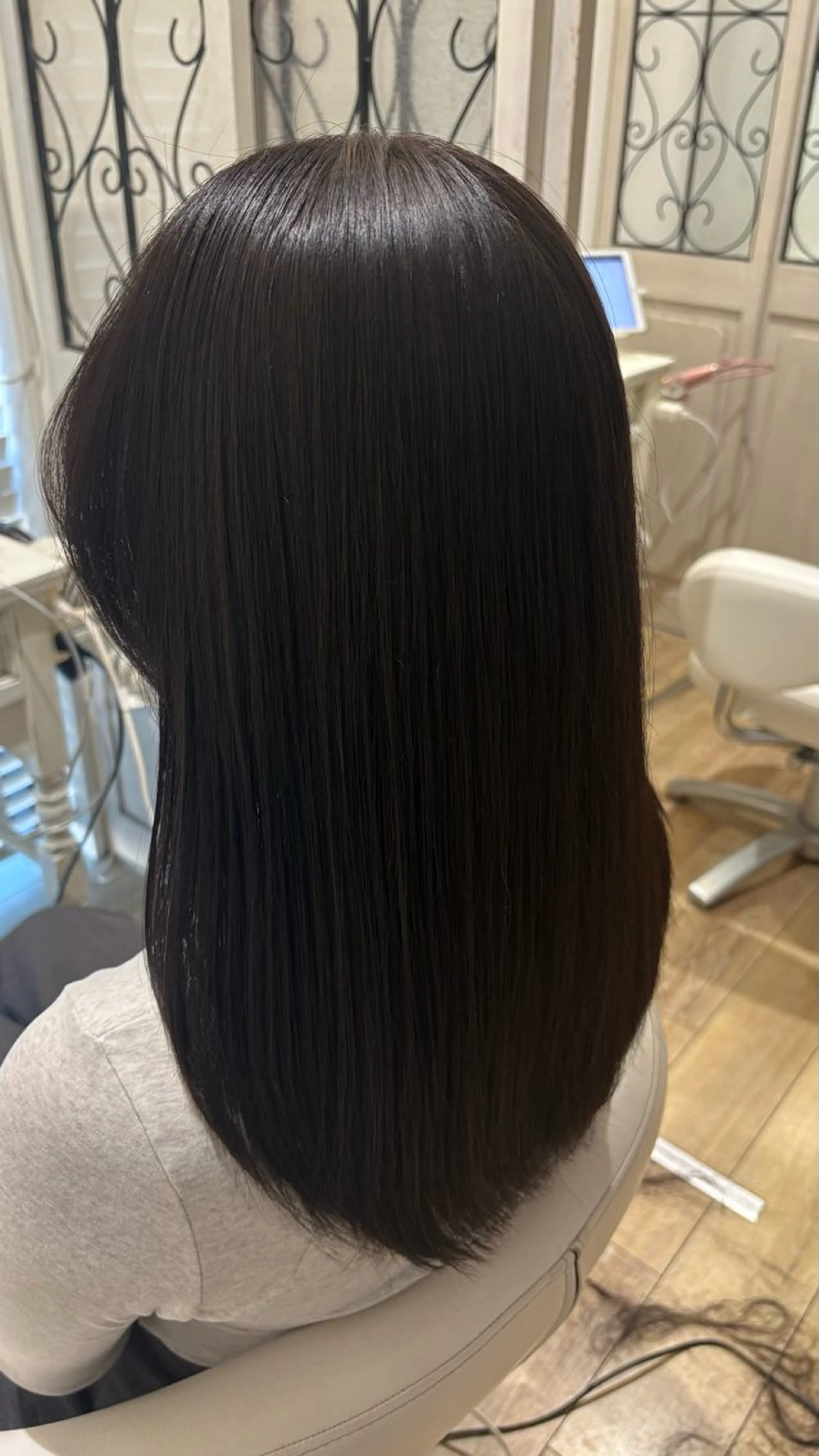 セミロング カラー ♣️似合わせ 艶髪カラーYUUGAのヘアスタイル