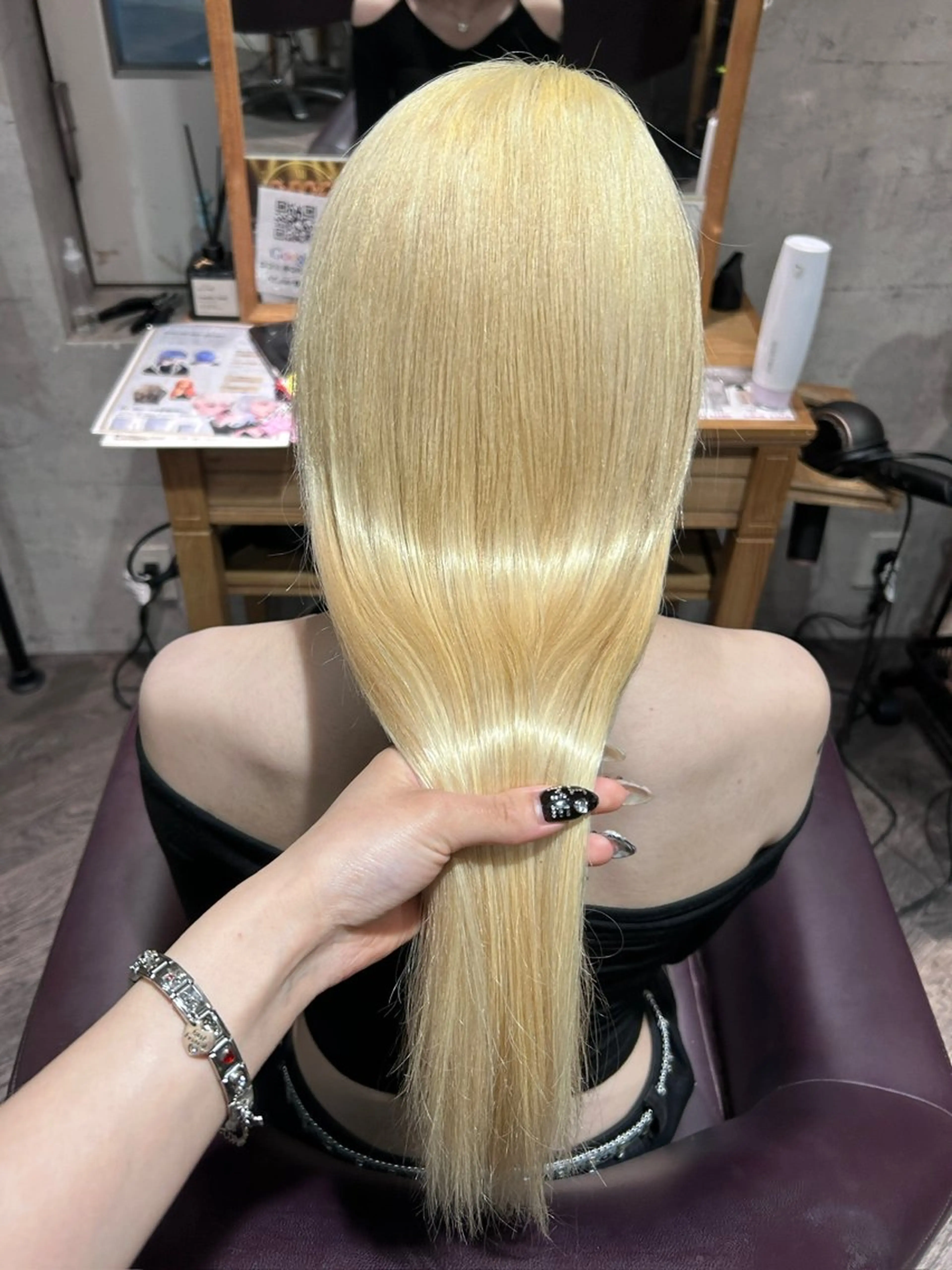 ロング エクステ ヘアカラー ブリーチ/エクステ/ 新宿/アリルのヘアスタイル