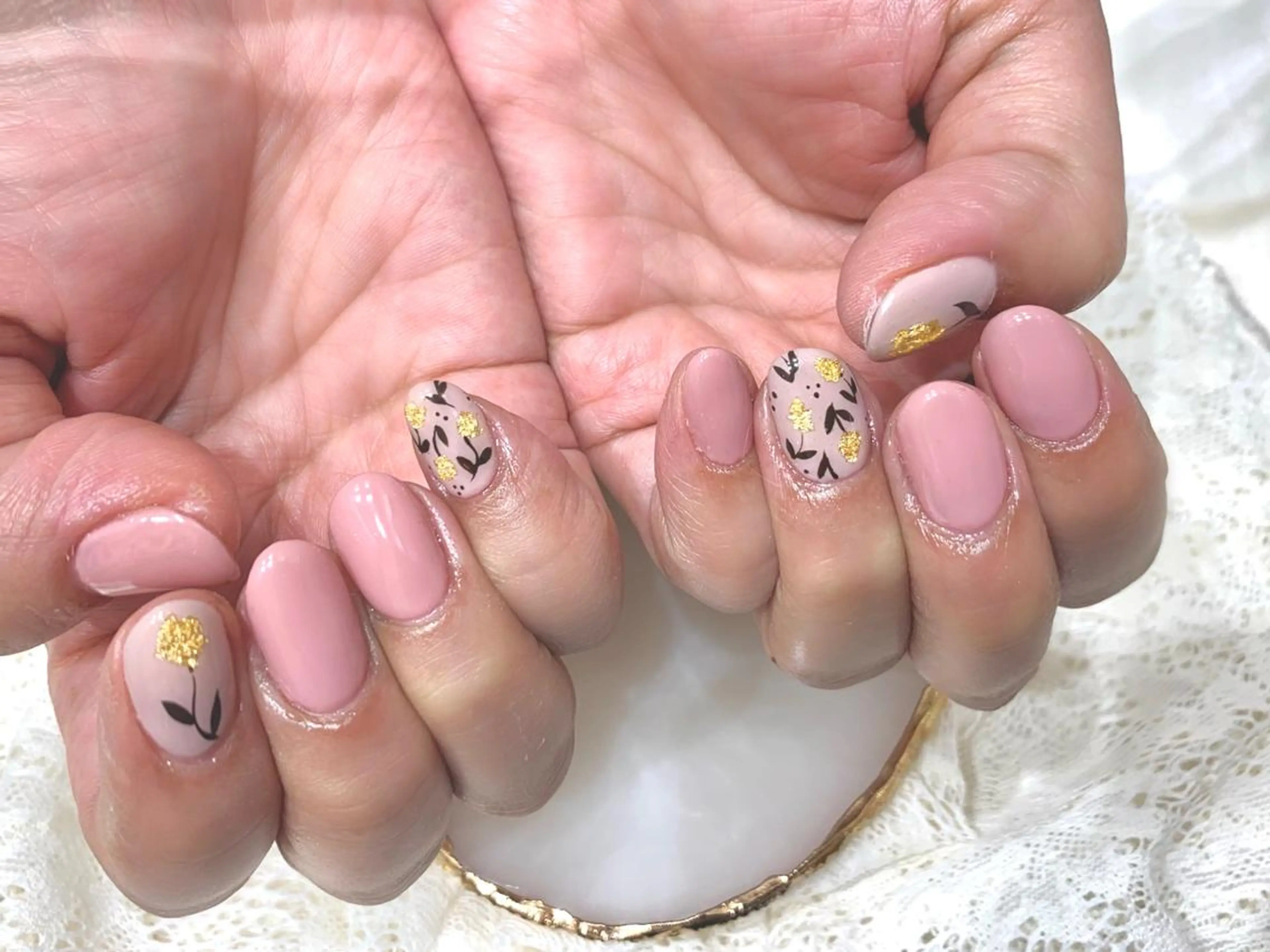 ミディアム m kaori𓃟のネイルデザイン