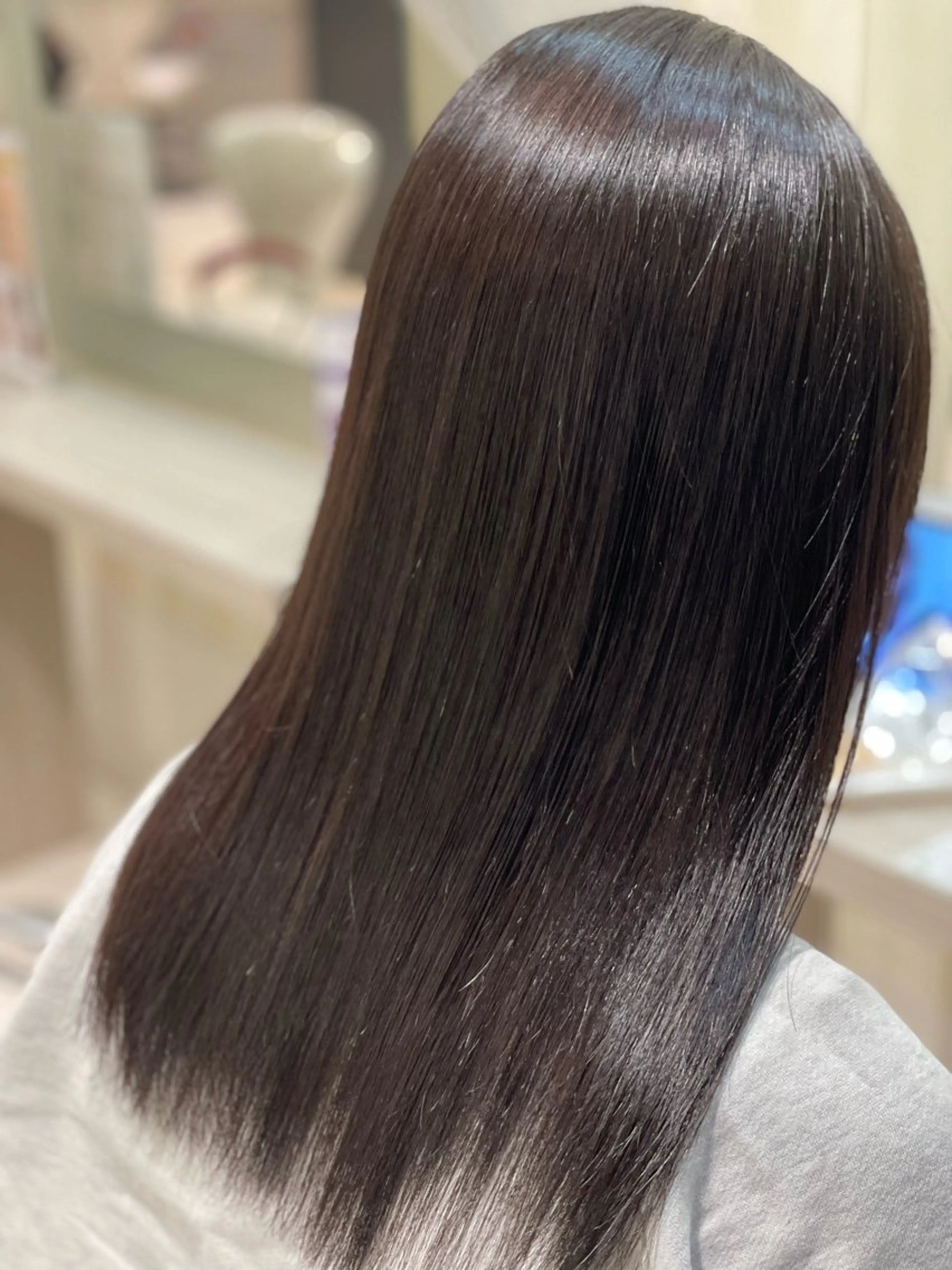 セミロング カラー 髪質改善 🎨 SHIORI🥀のヘアスタイル