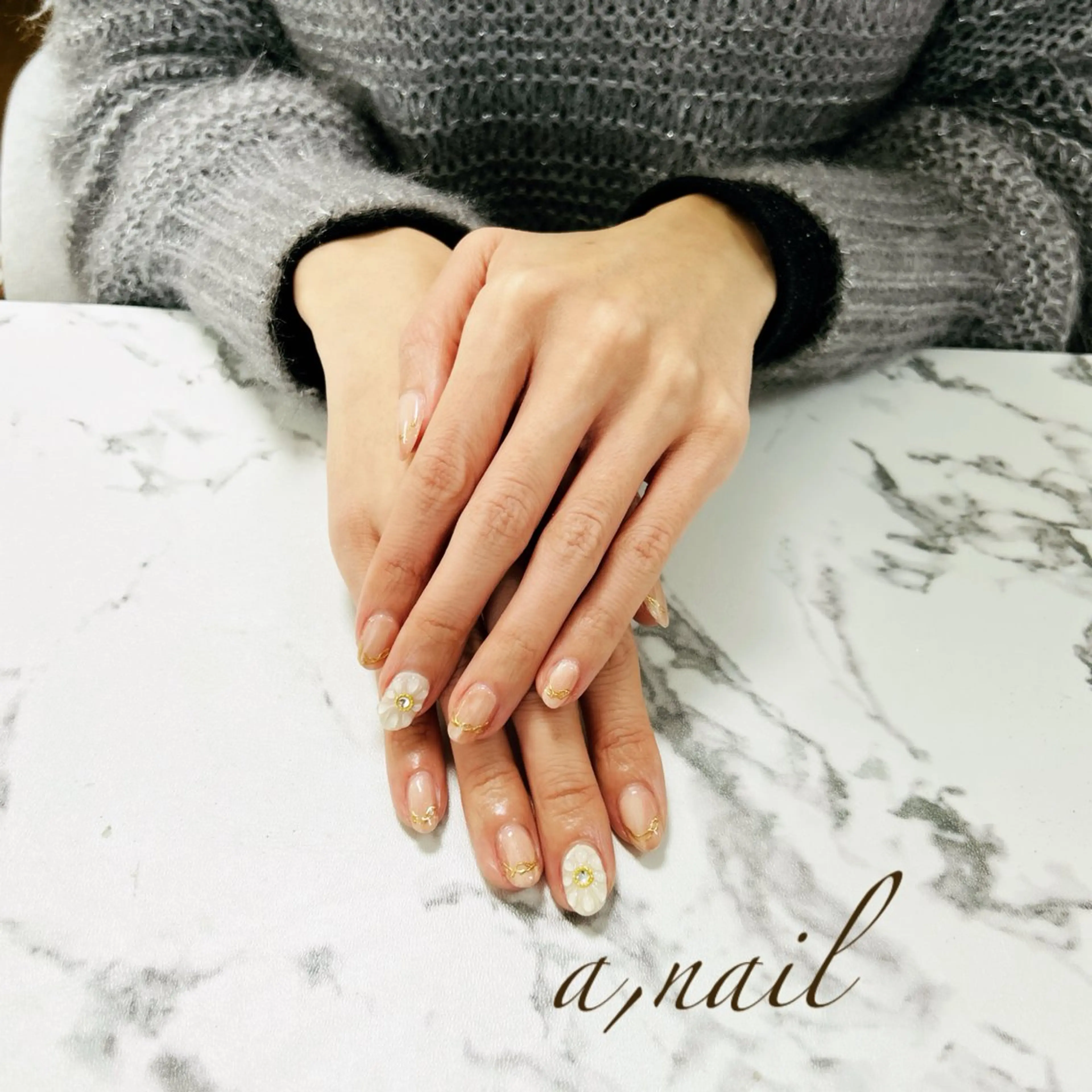 ネイル フラワーネイル キラキラネイル ミラーネイル ニュアンスネイル ぷっくりネイル ネイルサロン エーネイルのネイルデザイン