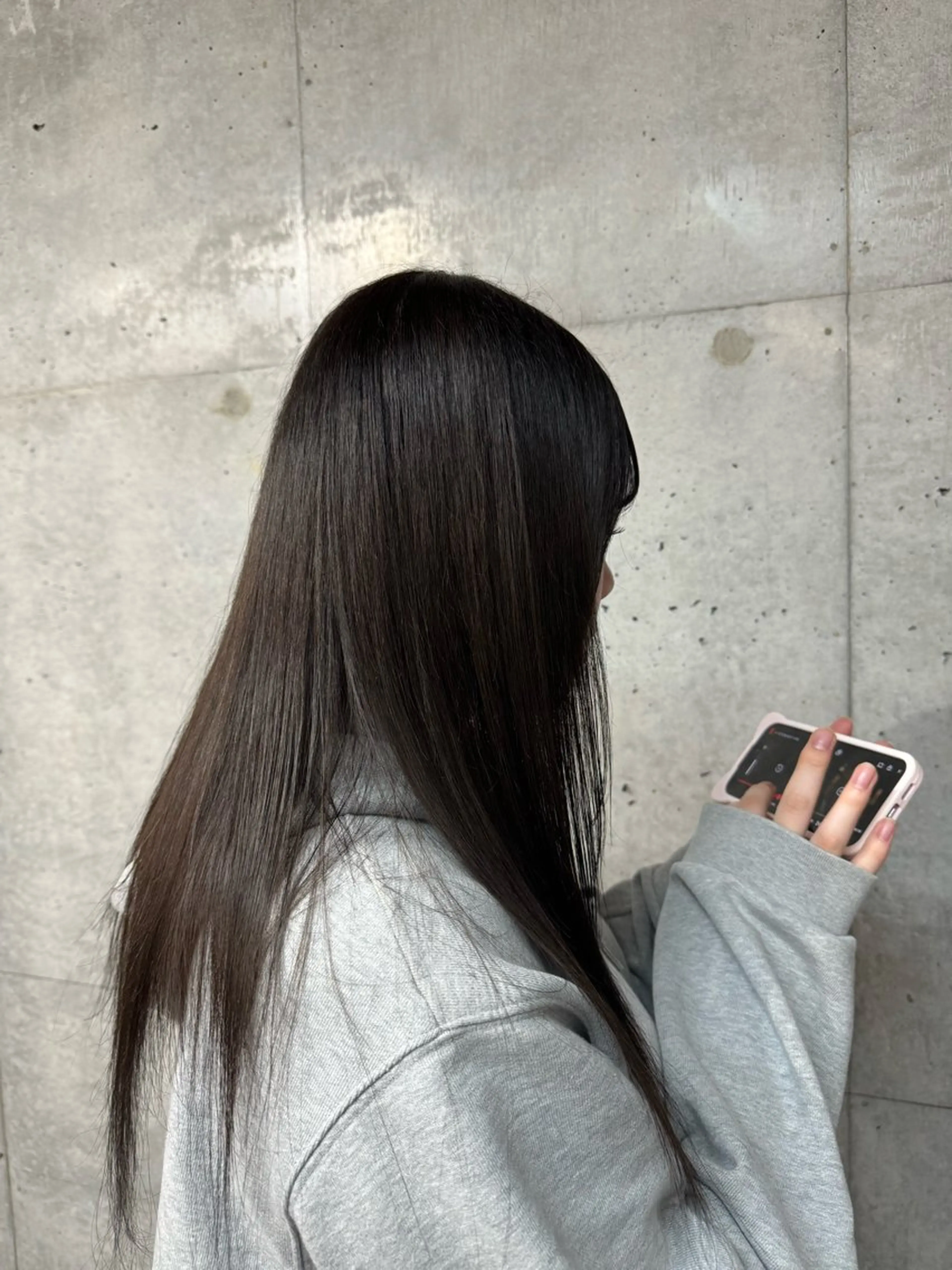 カラー 艶髪/ハイトーン モカのヘアスタイル