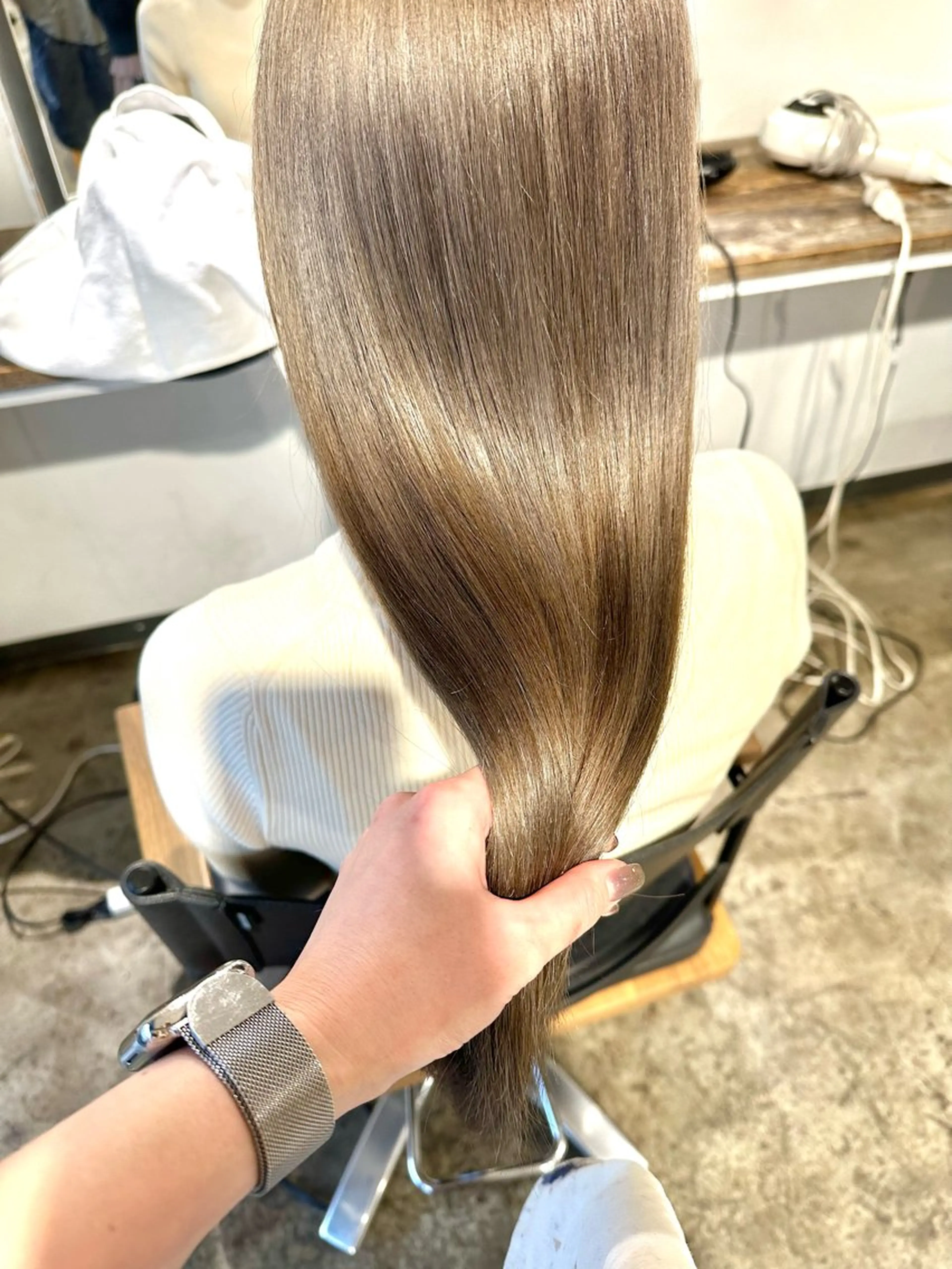 ロング カラー etore 矢場町 南沙希のヘアスタイル