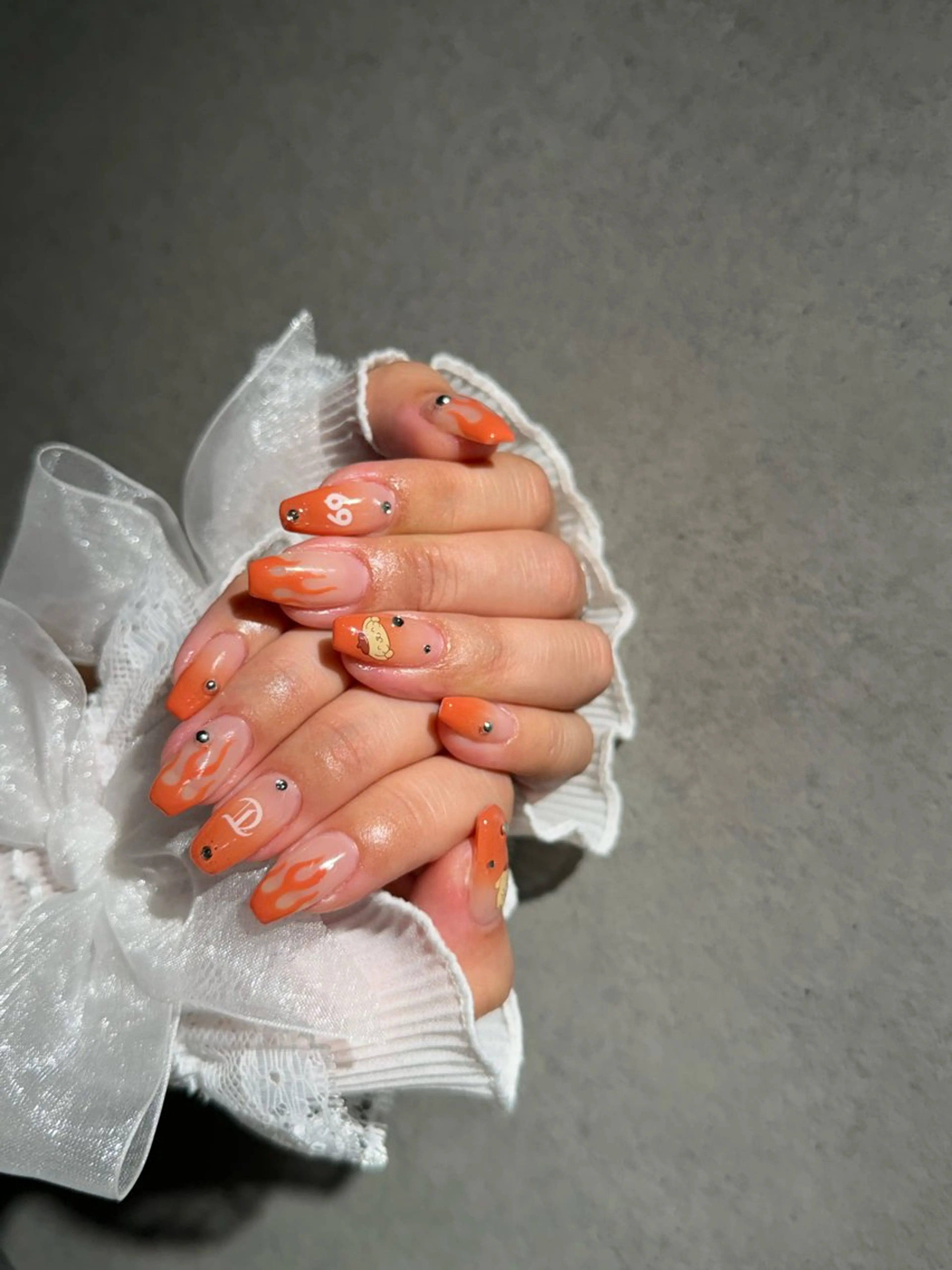 ネイル I-nailロング /ワンホン/キラキラのネイルデザイン