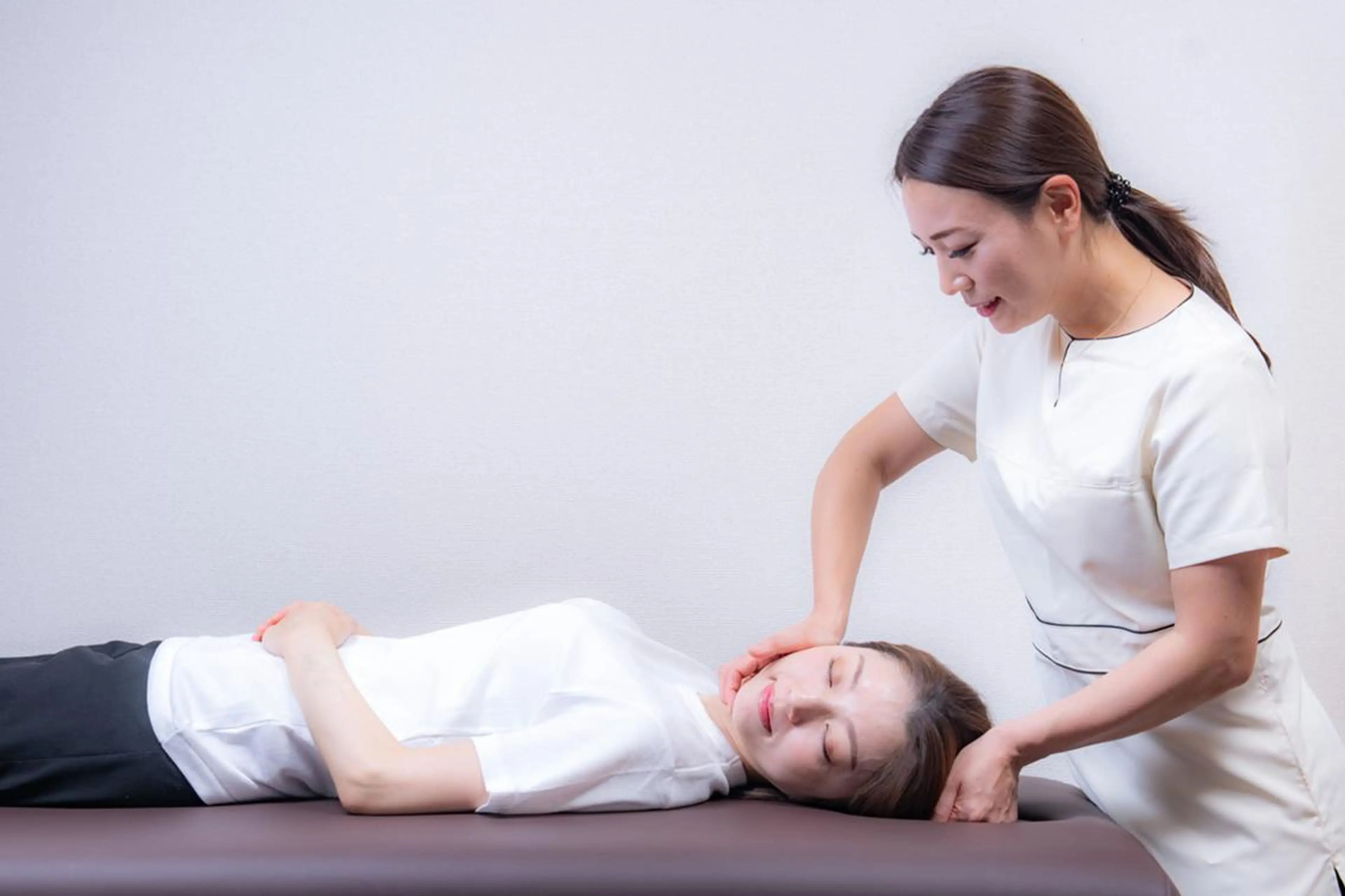 【口コミお約束限定】小顔整体コルギ+首こり　7600円→0円の写真