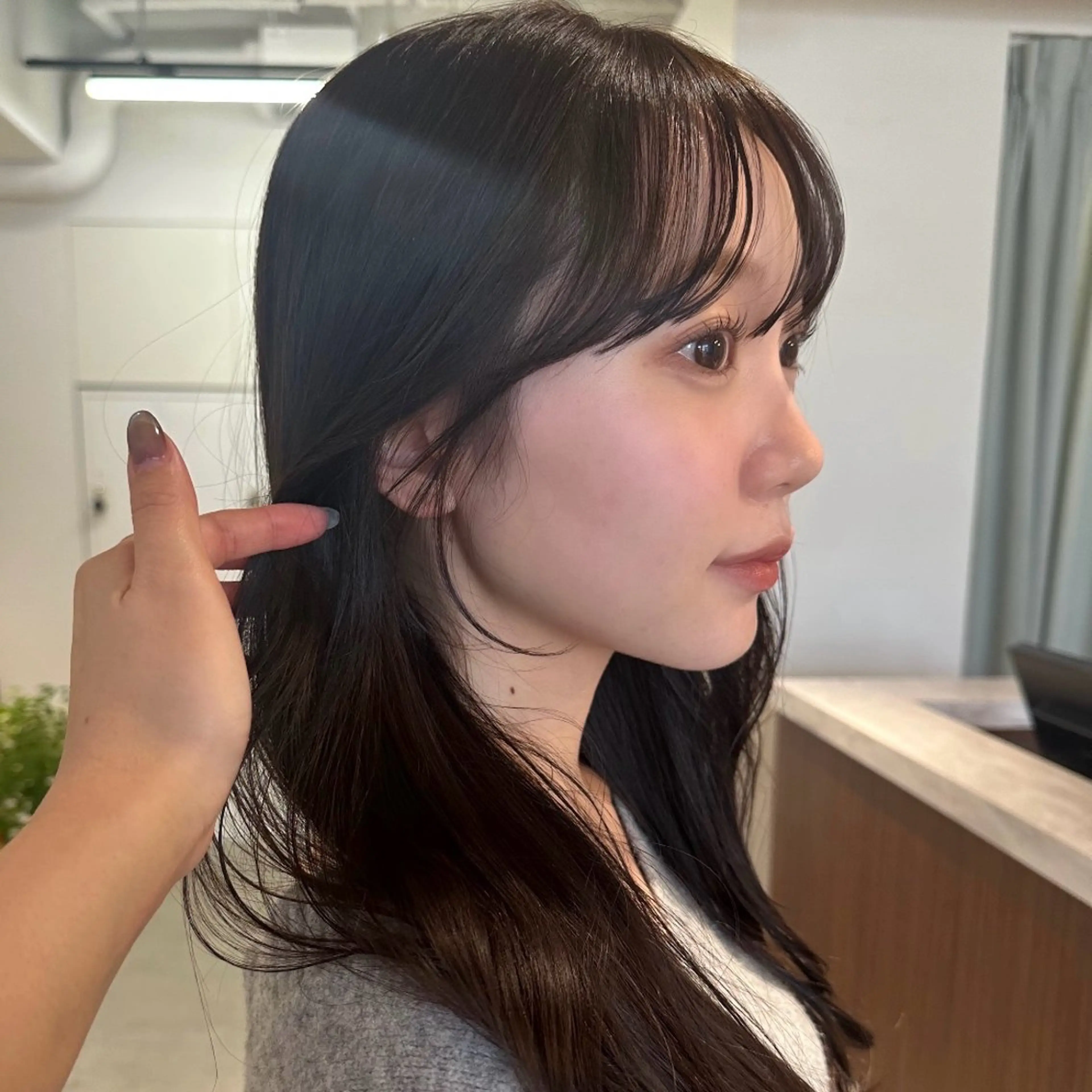 ロング カラー 顔周りカット K-two谷町❄️ hinaのヘアスタイル