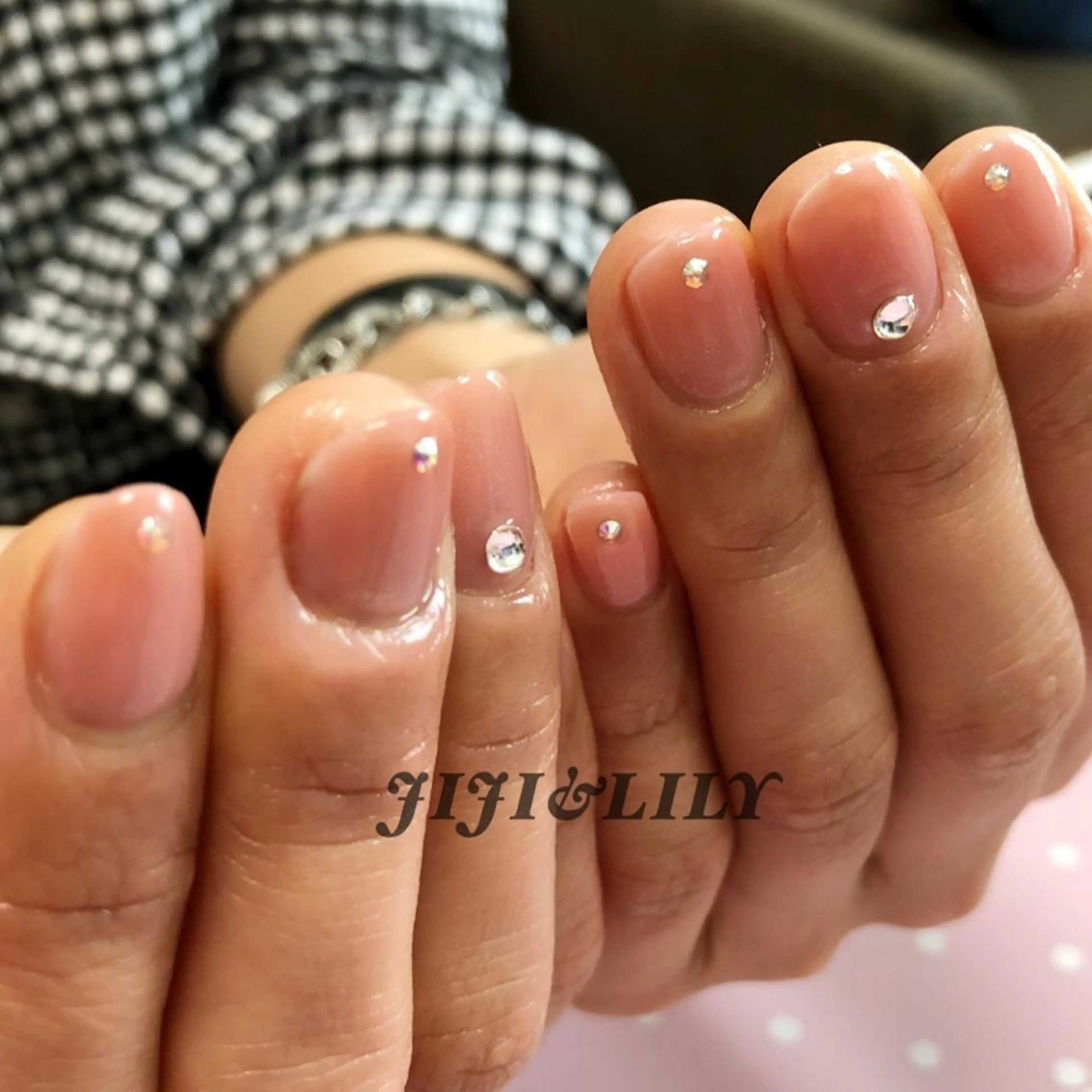 ネイル シンプルネイル 豊田 圭子のネイルデザイン