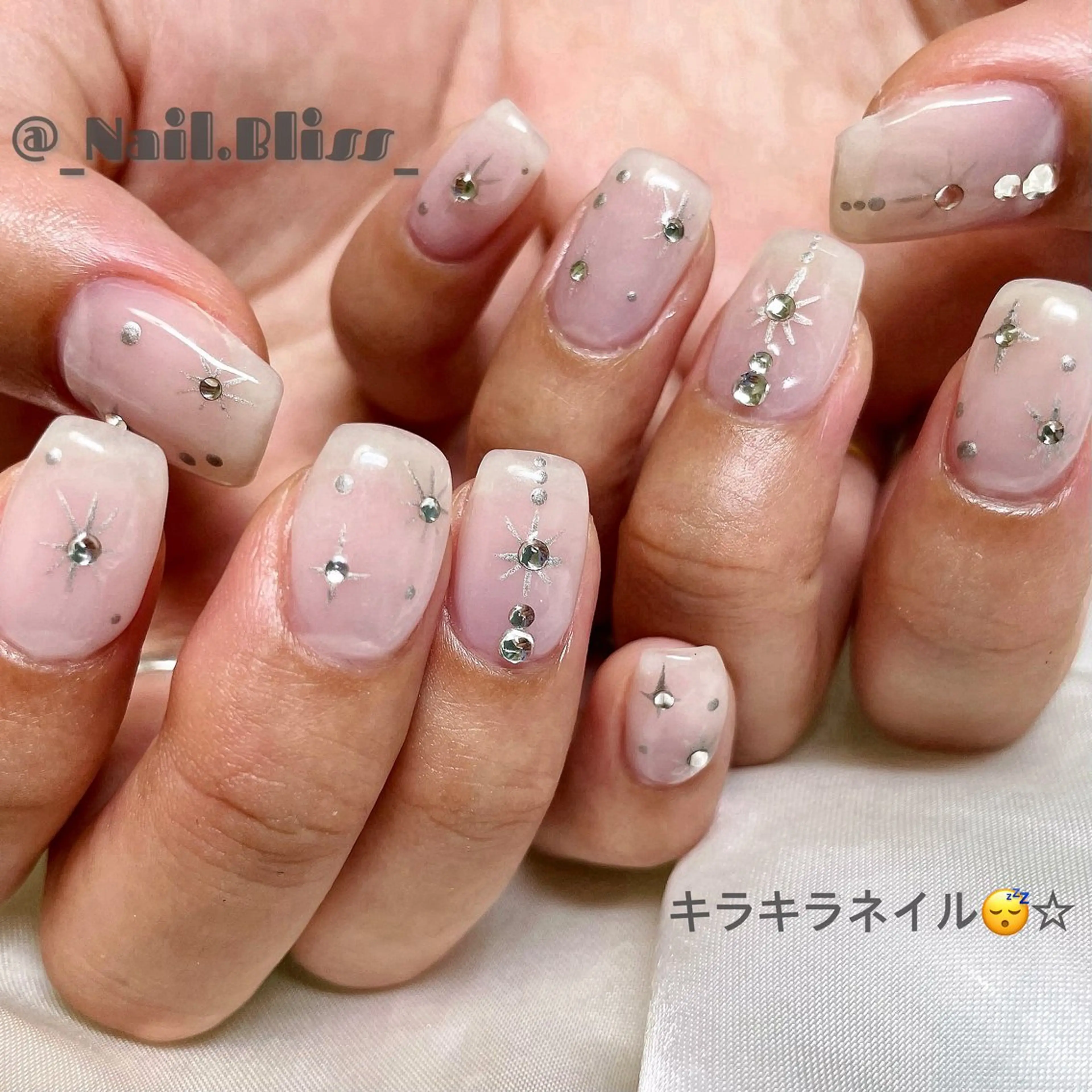ネイル キラキラネイル ハンドネイル NAIL BLISSのネイルデザイン