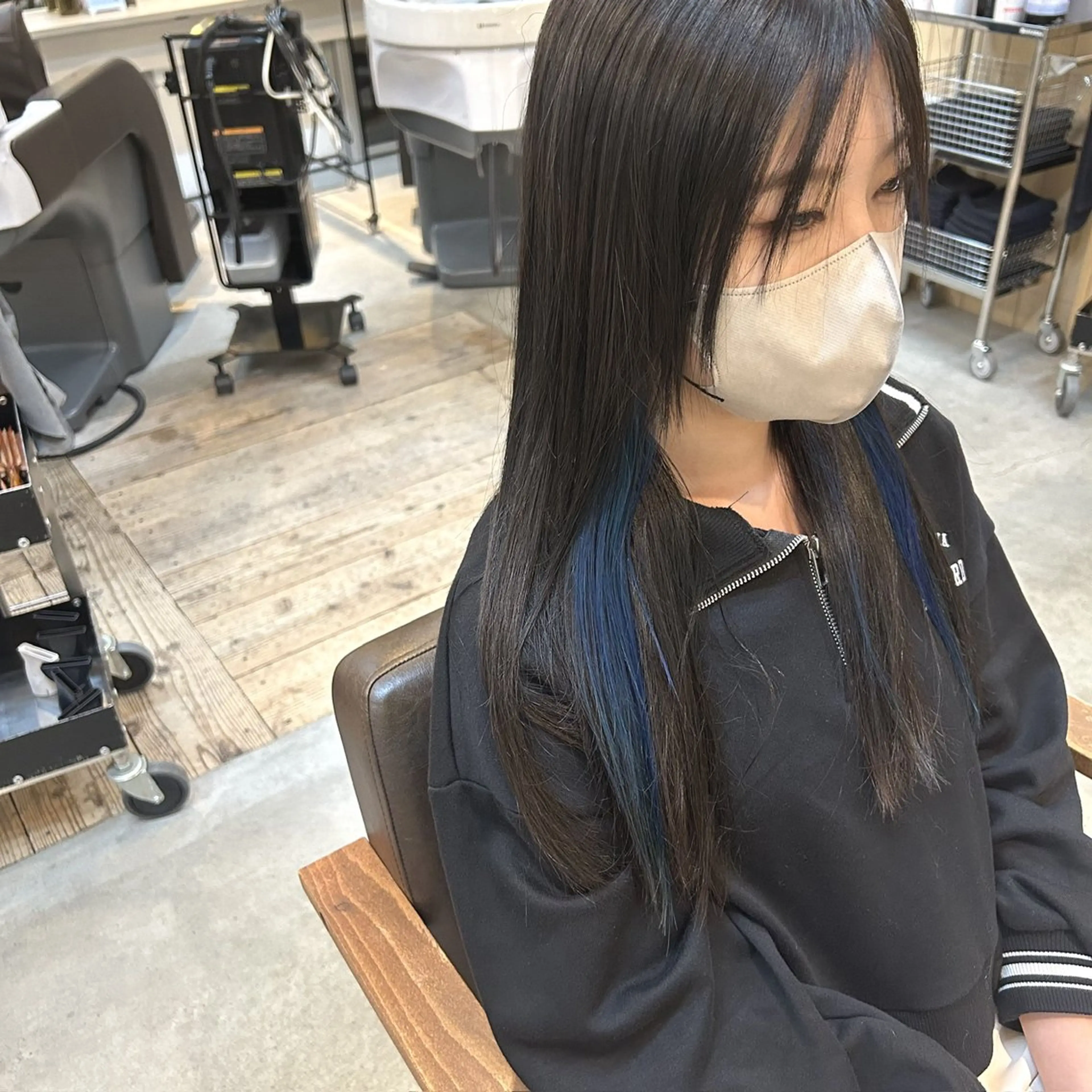 セミロング カット ヘアカラー kachina所属・綿貫 美雪のヘアスタイル