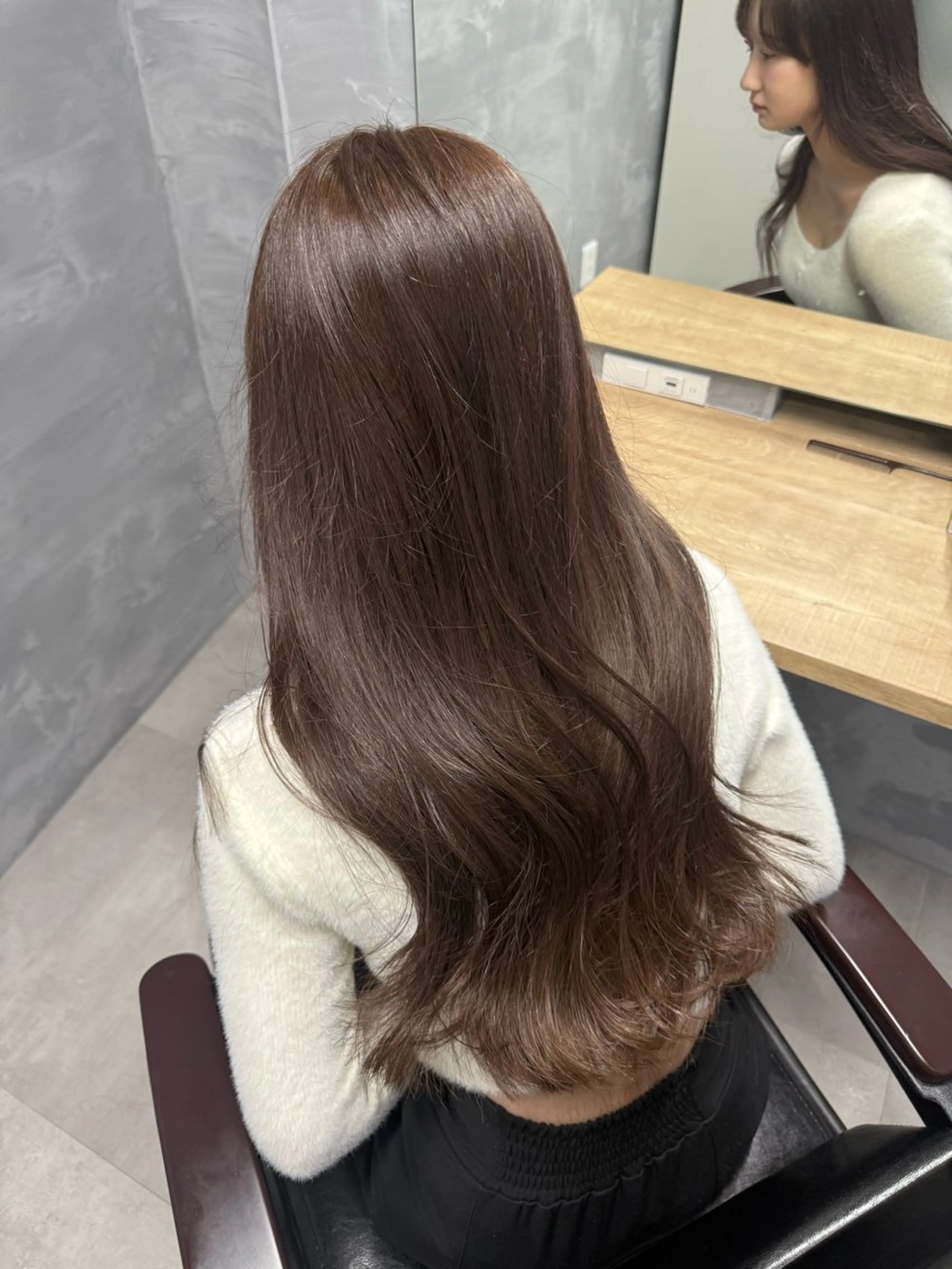 ロング ayano /レイヤー/艶カラーのヘアスタイル